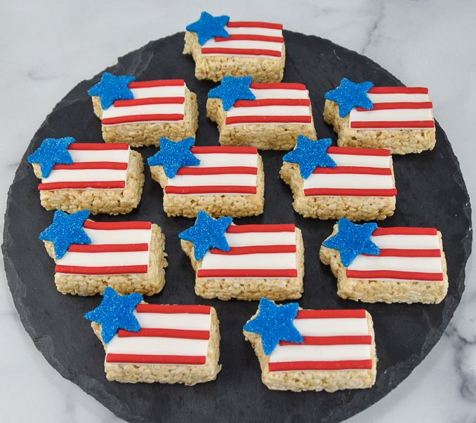 Creative Crispies 12-Piece July 4th Flag Treats