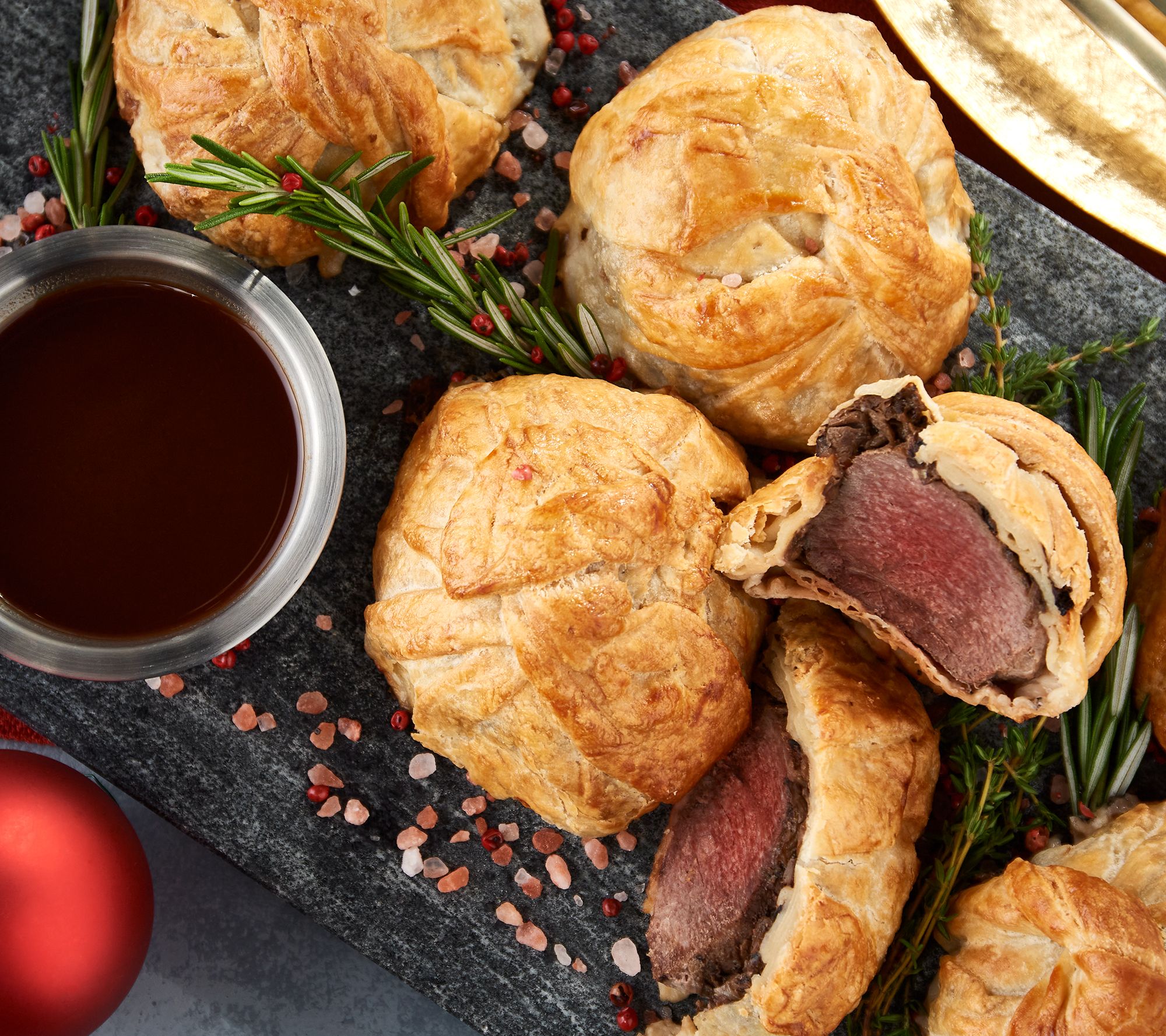 Rastelli's (4) or (8) 9oz. Filet Mignon Beef Wellingtons