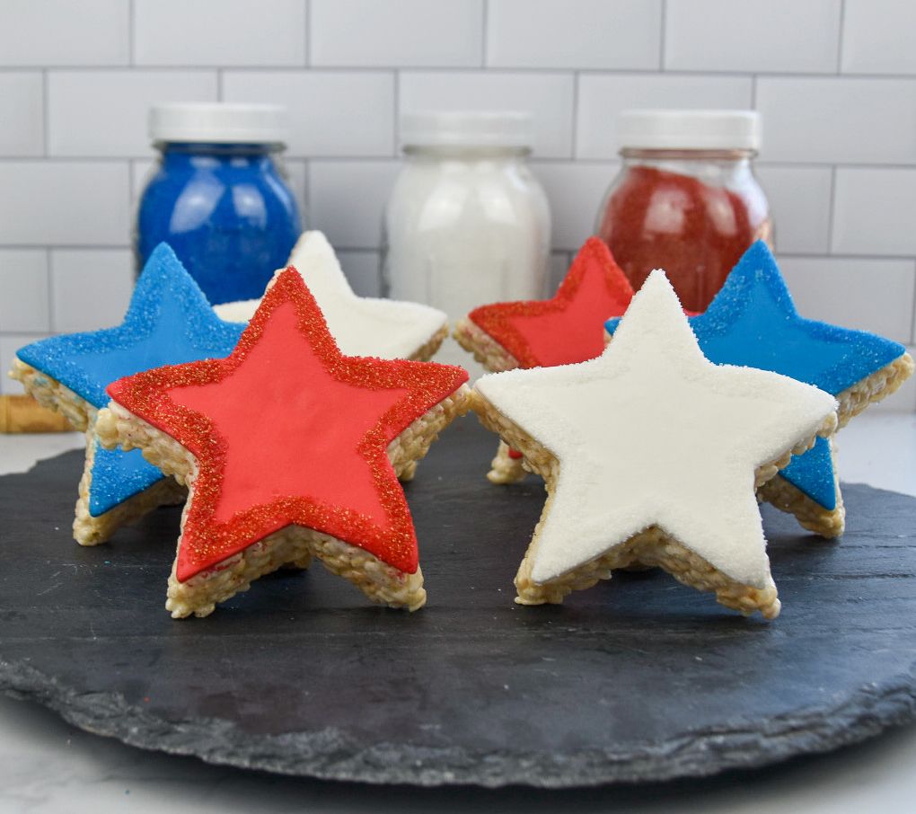 Creative Crispies 6-Piece Red, White & Blue Sta r Treats