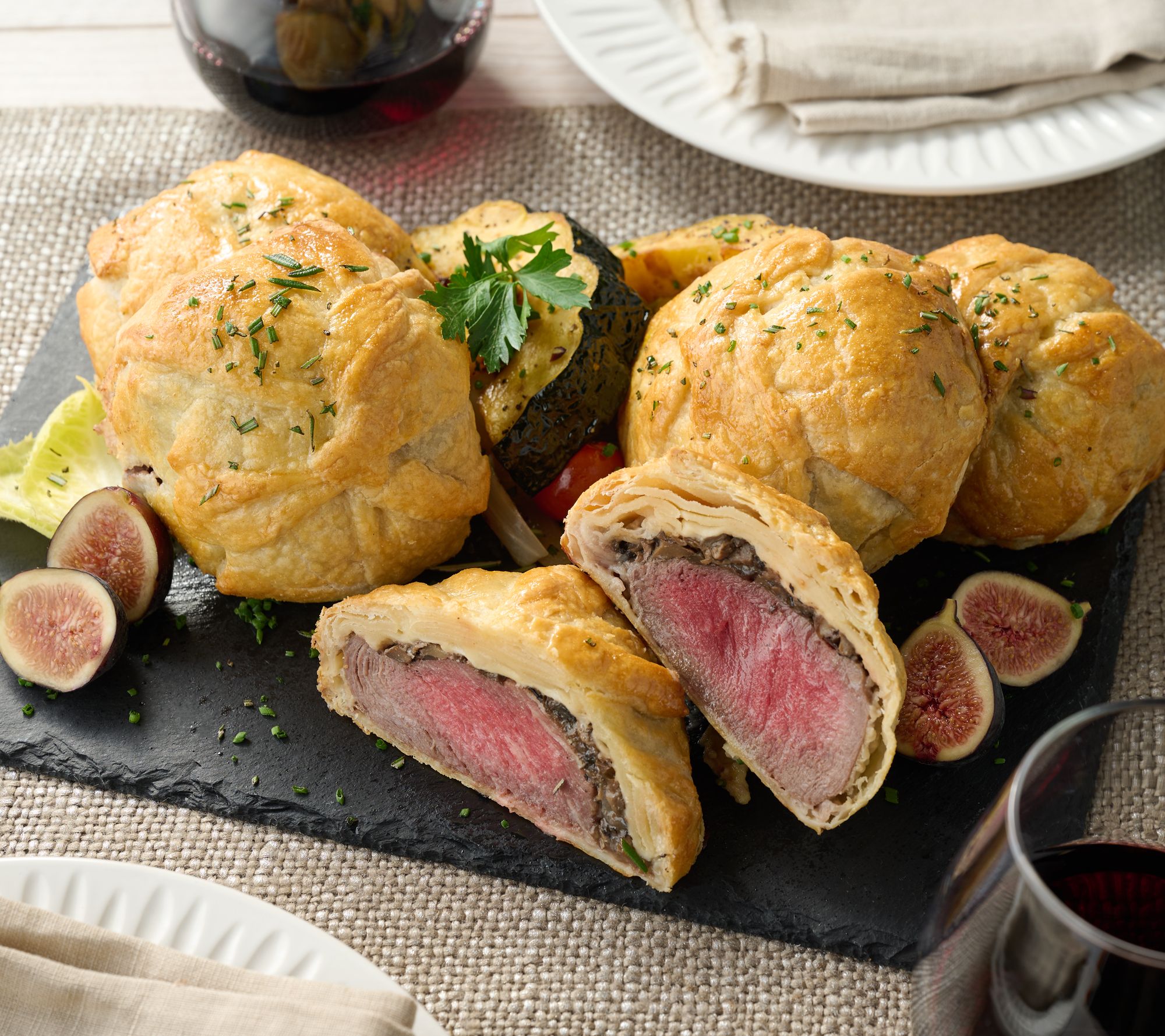 SH12/8 Rastelli's (8) 8-oz Filet Mignon Beef Wellingtons