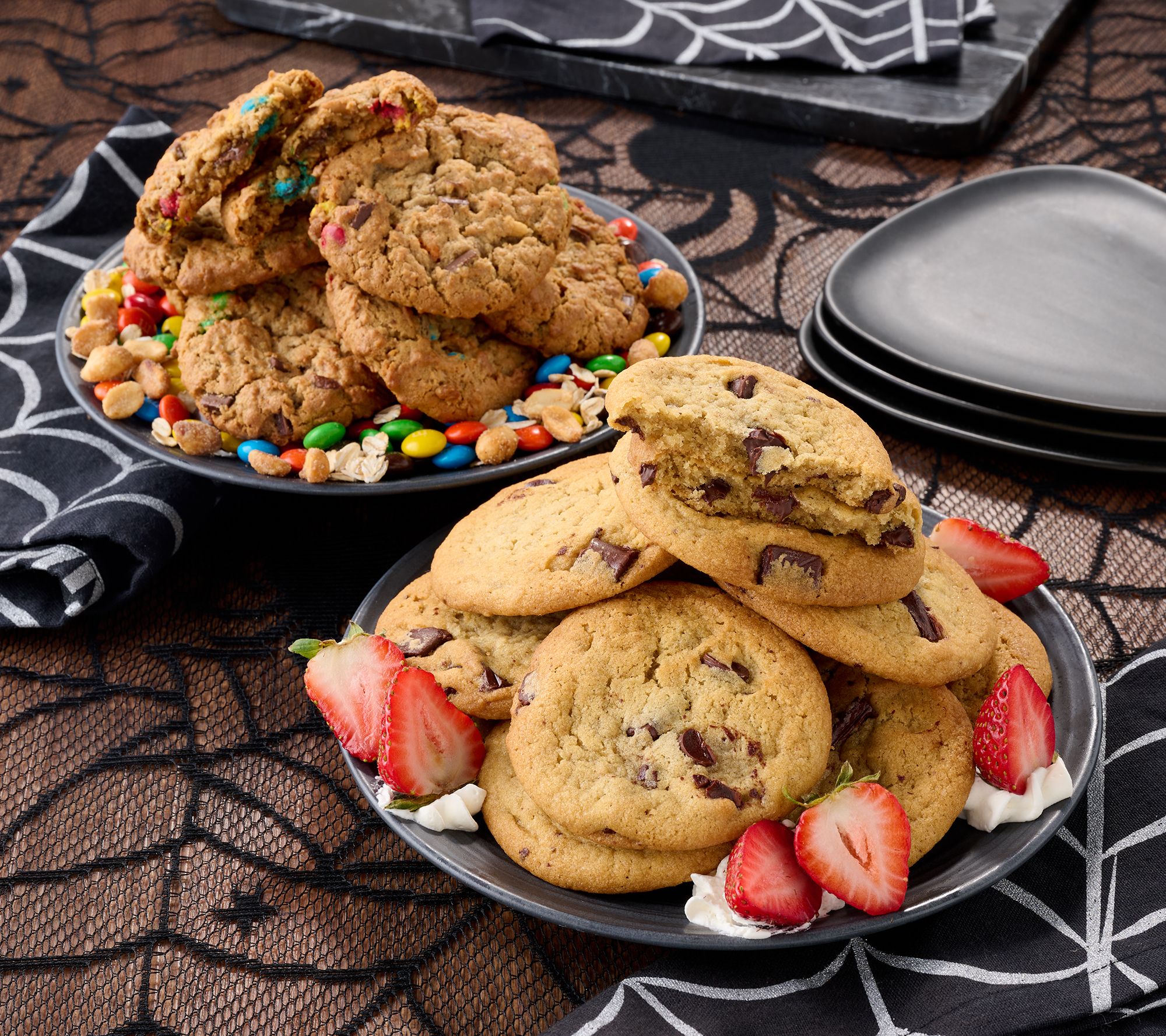 SH10/26 David's Cookies (60) 1.5 oz Spooky Season Cookie Dough