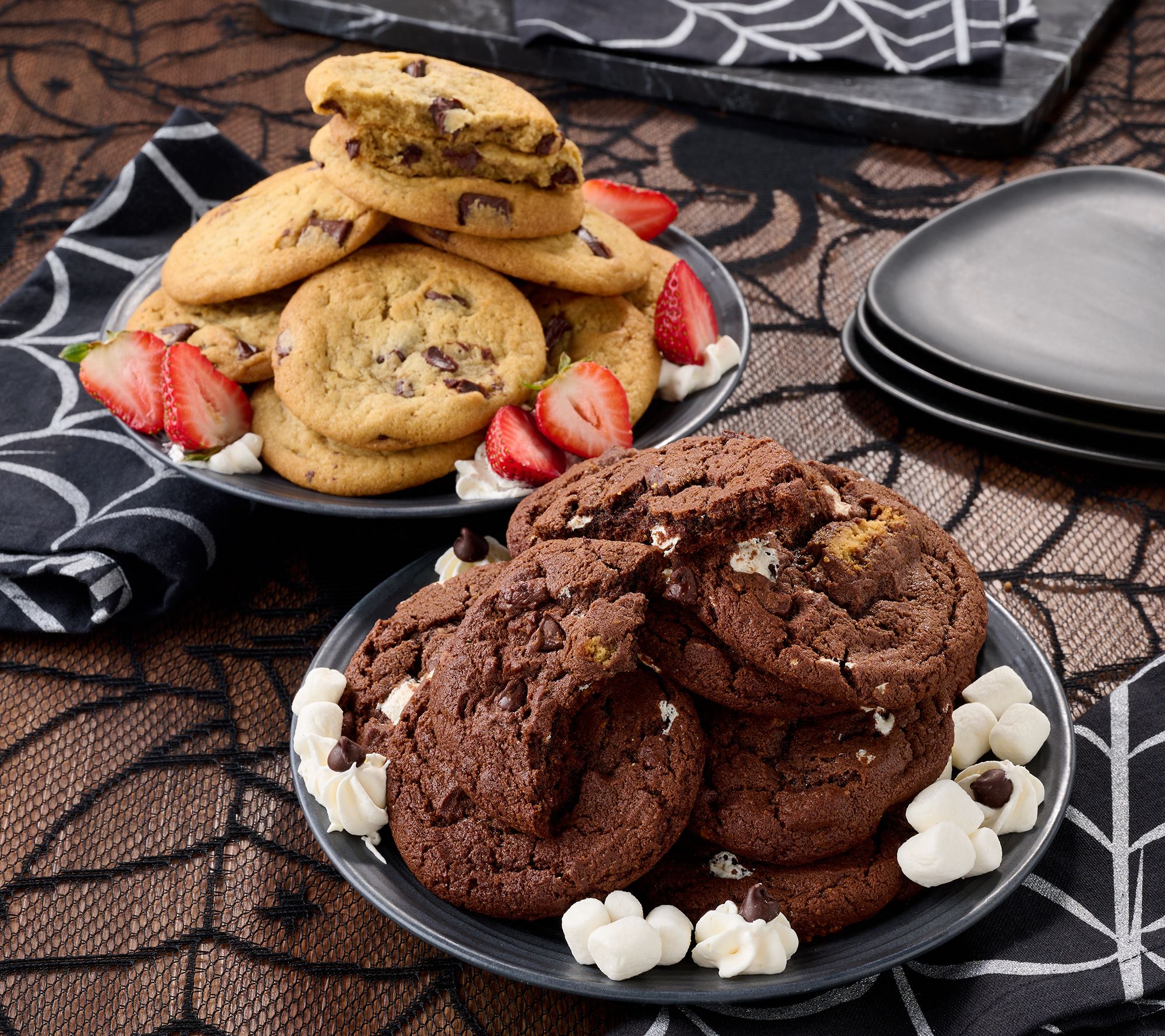 SH10/26 David's Cookies (60) 1.5 oz Spooky Season Cookie Dough