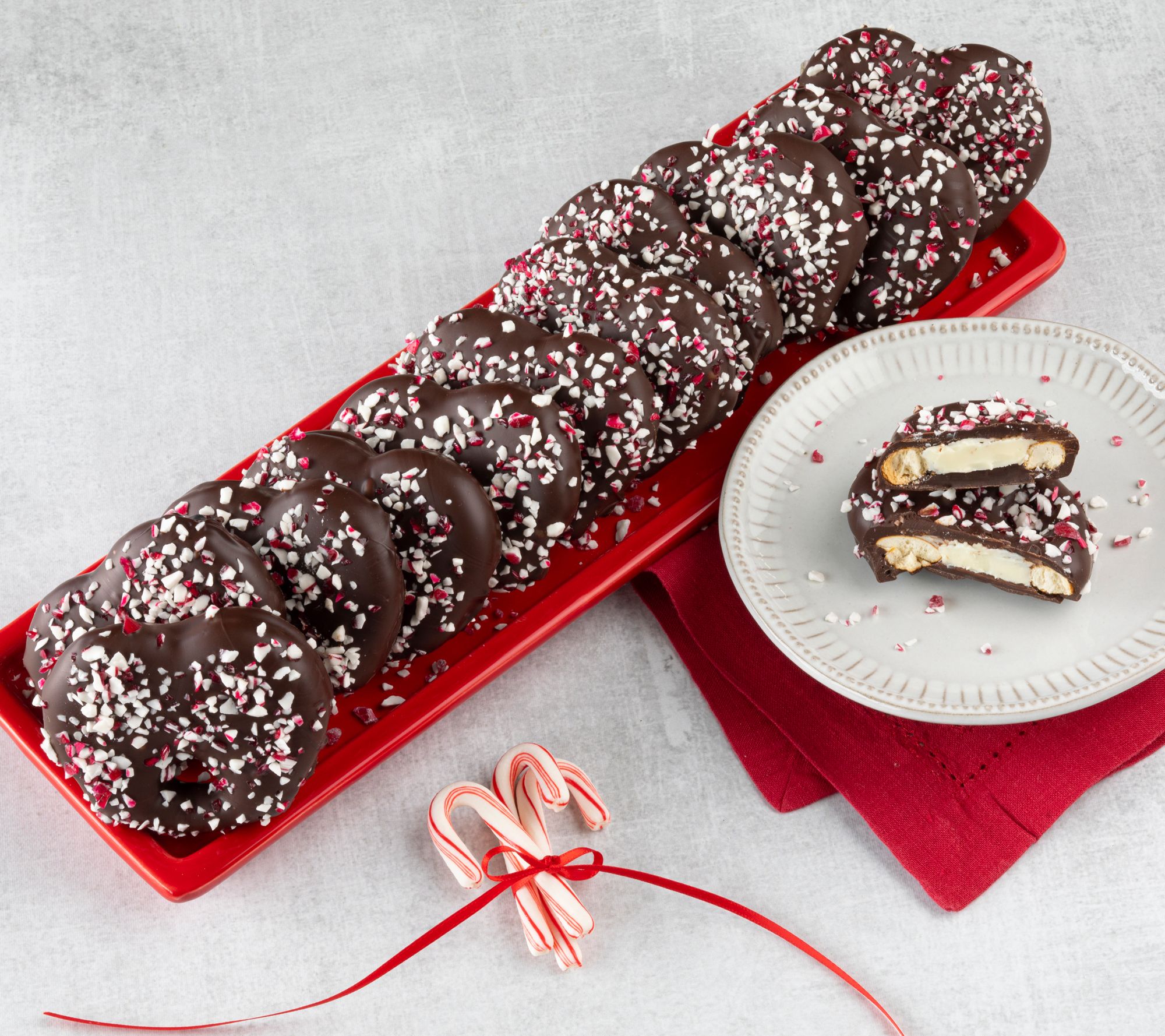 SH11/4 Landies Candies 12 Dark Choc Peppermint Truffle Pretzel