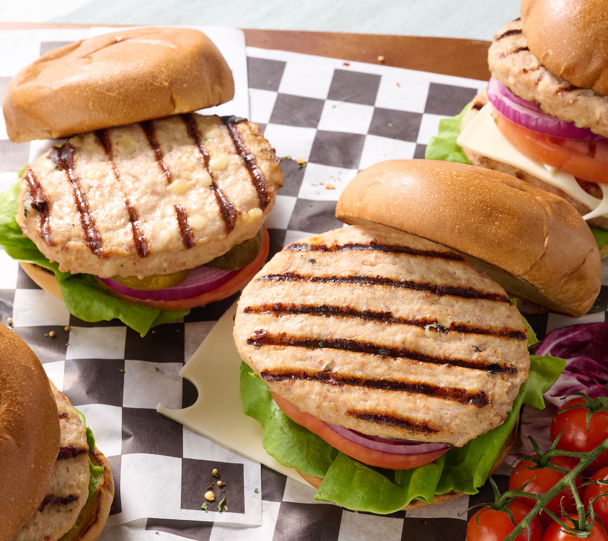 Family Farms (8) 5.5-oz. Bacon & Cheese Stuffed Chicken Patties