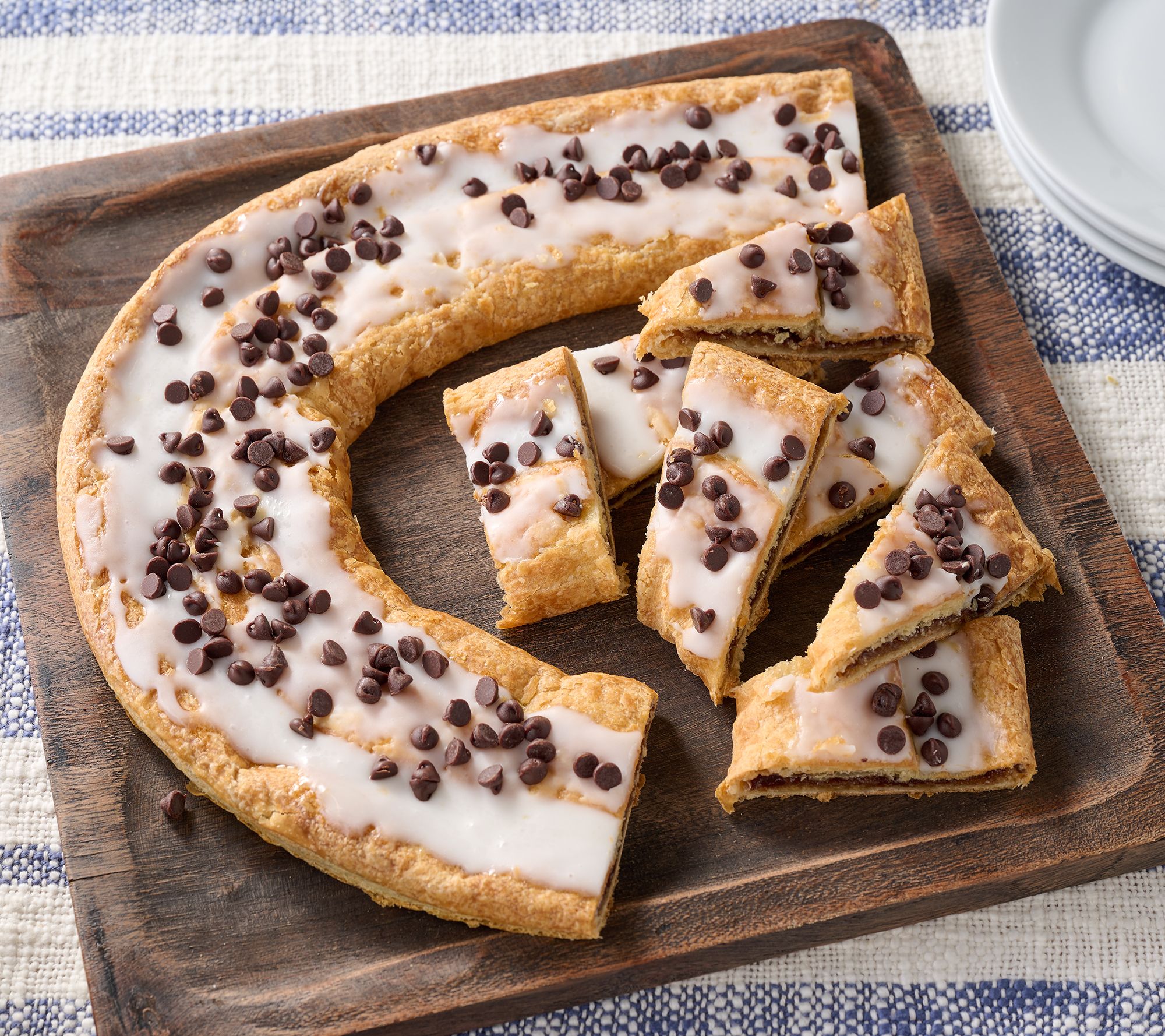 Racine (1) 22oz Strawberry or Chocolate Chip Danish Kringle