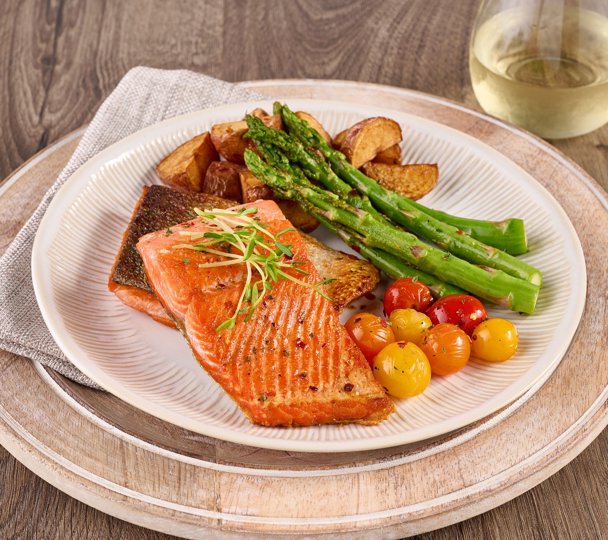 SH5/18 Alaskan Salmon Co. (8) 6oz Copper River Wild Salmon Filets