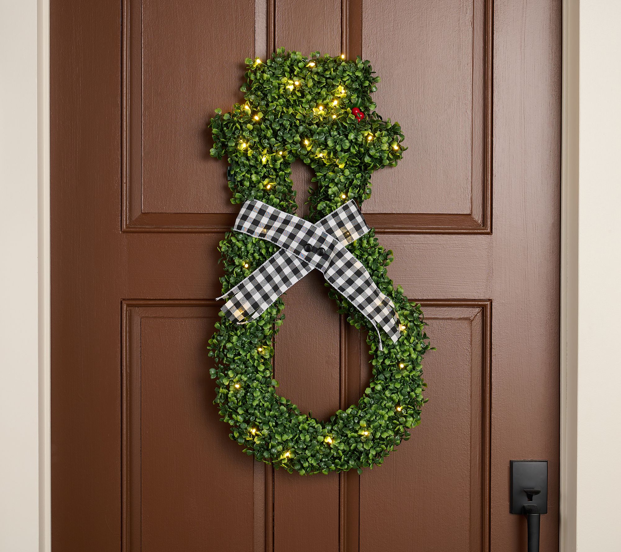 Girl Next Door By Carolyn Gracie Prelit Faux Boxwood Holiday Wreath