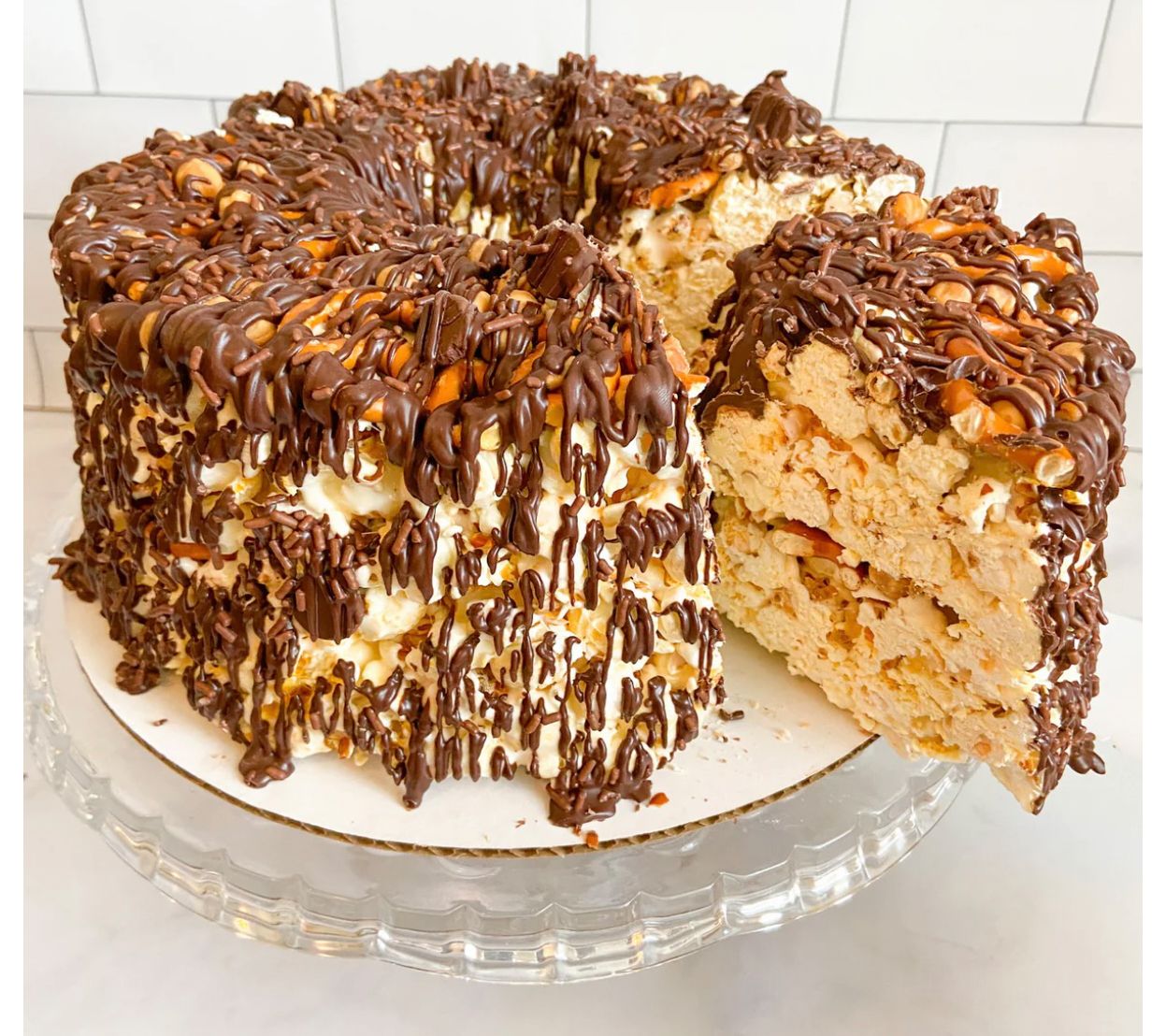 Popilicious 32oz Caramel Lovers Gourmet PopcornCake