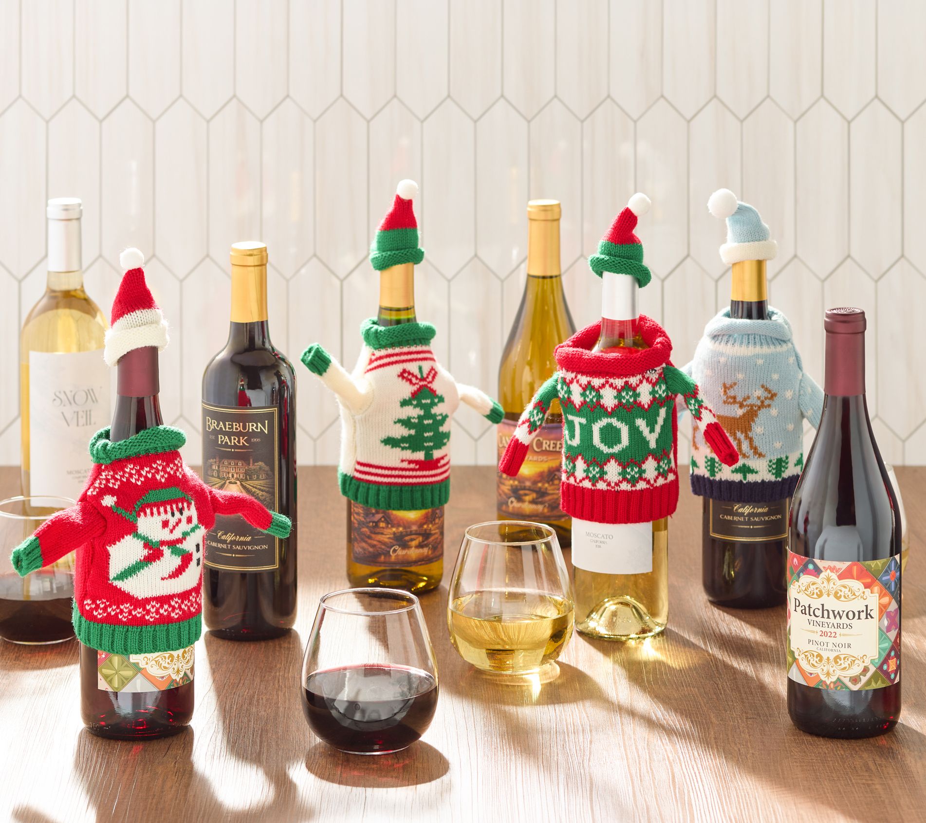 SH 12/7 Vino Voyage (12) 750ml Wines w/ Holiday Sweaters & Hats