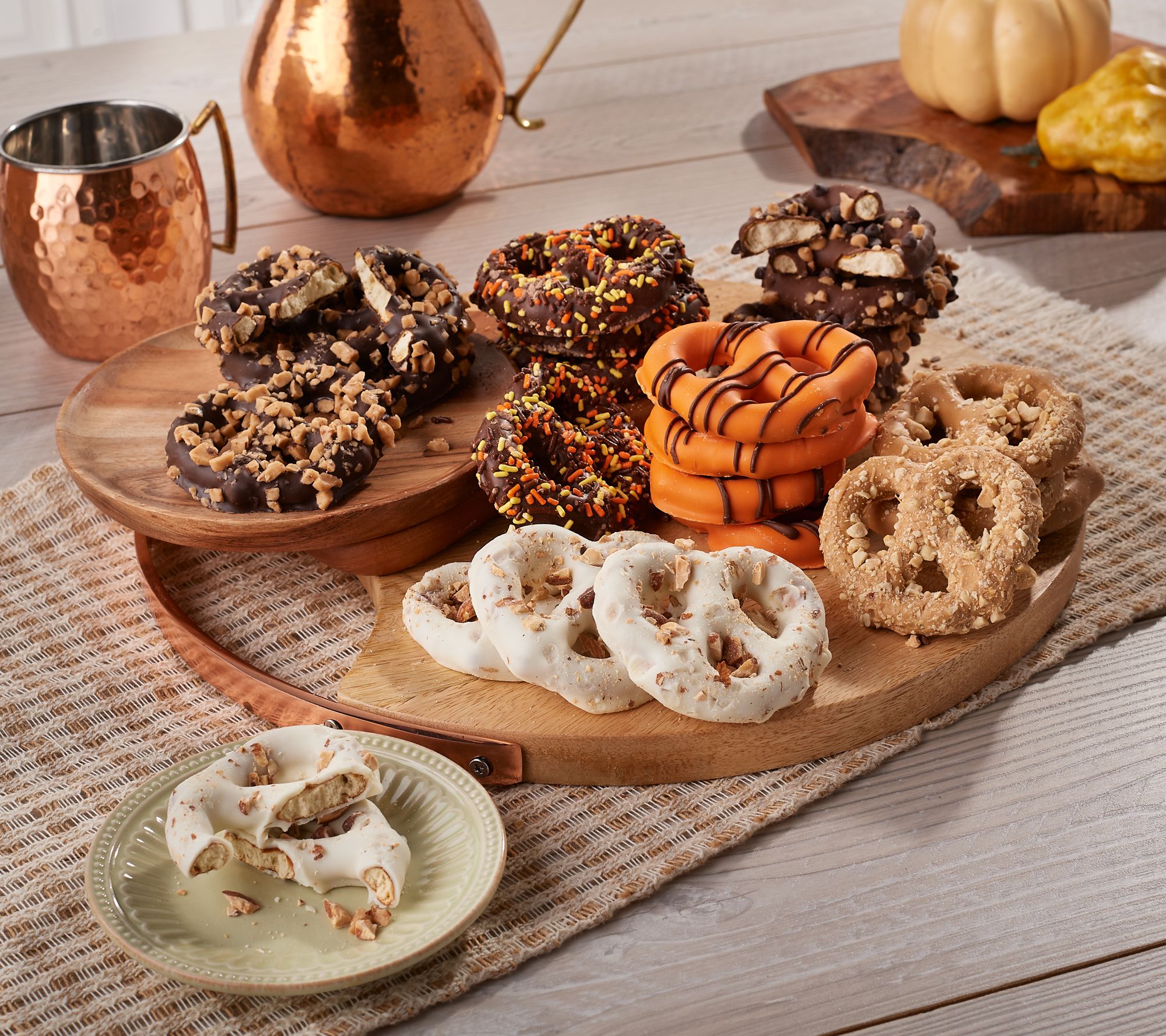 Landies Candies 24pc Fall Double Drenched Pretzels