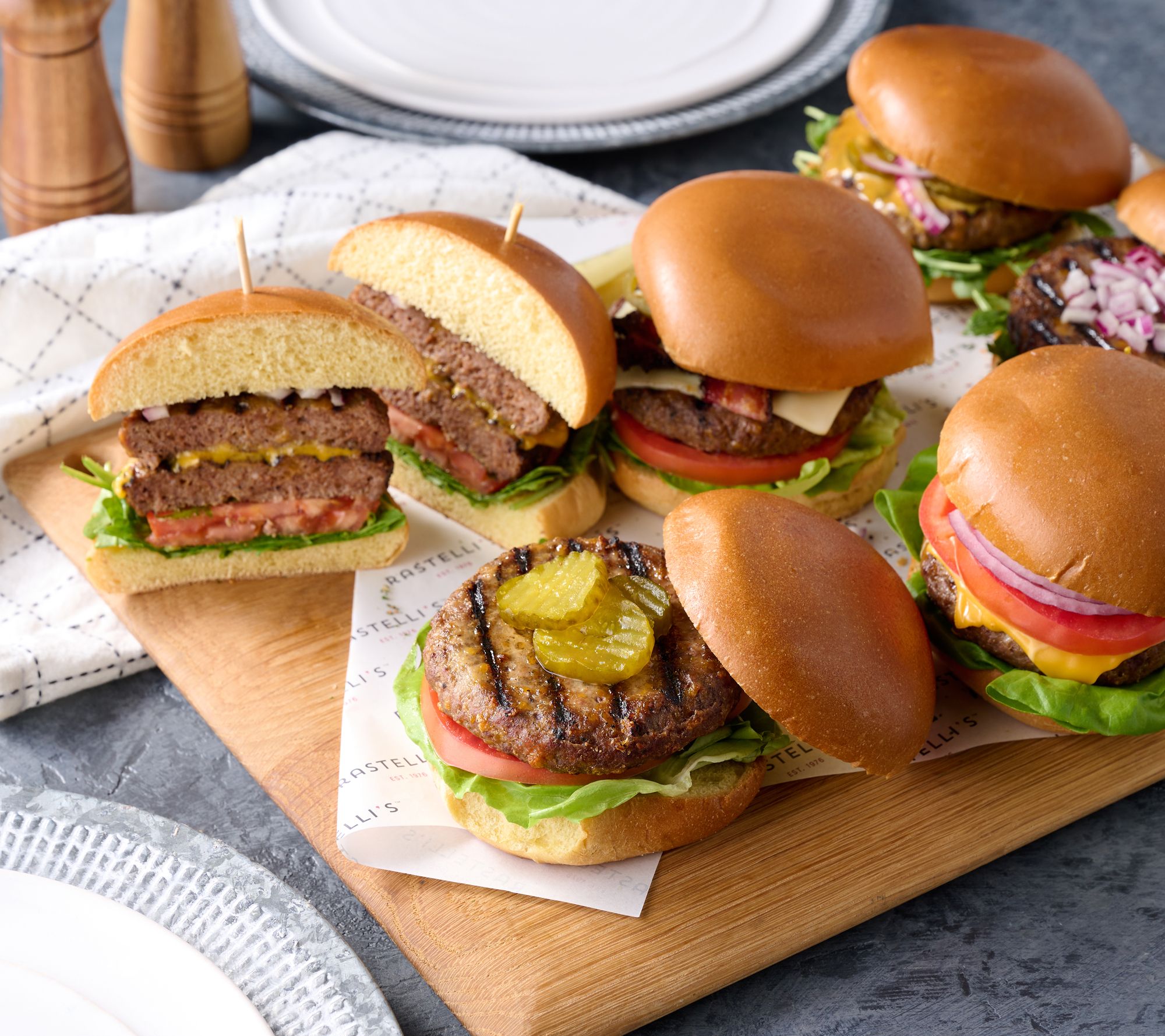 Rastelli's (24) 5.33-oz. Wagyu Beed and Cheddar Burgers