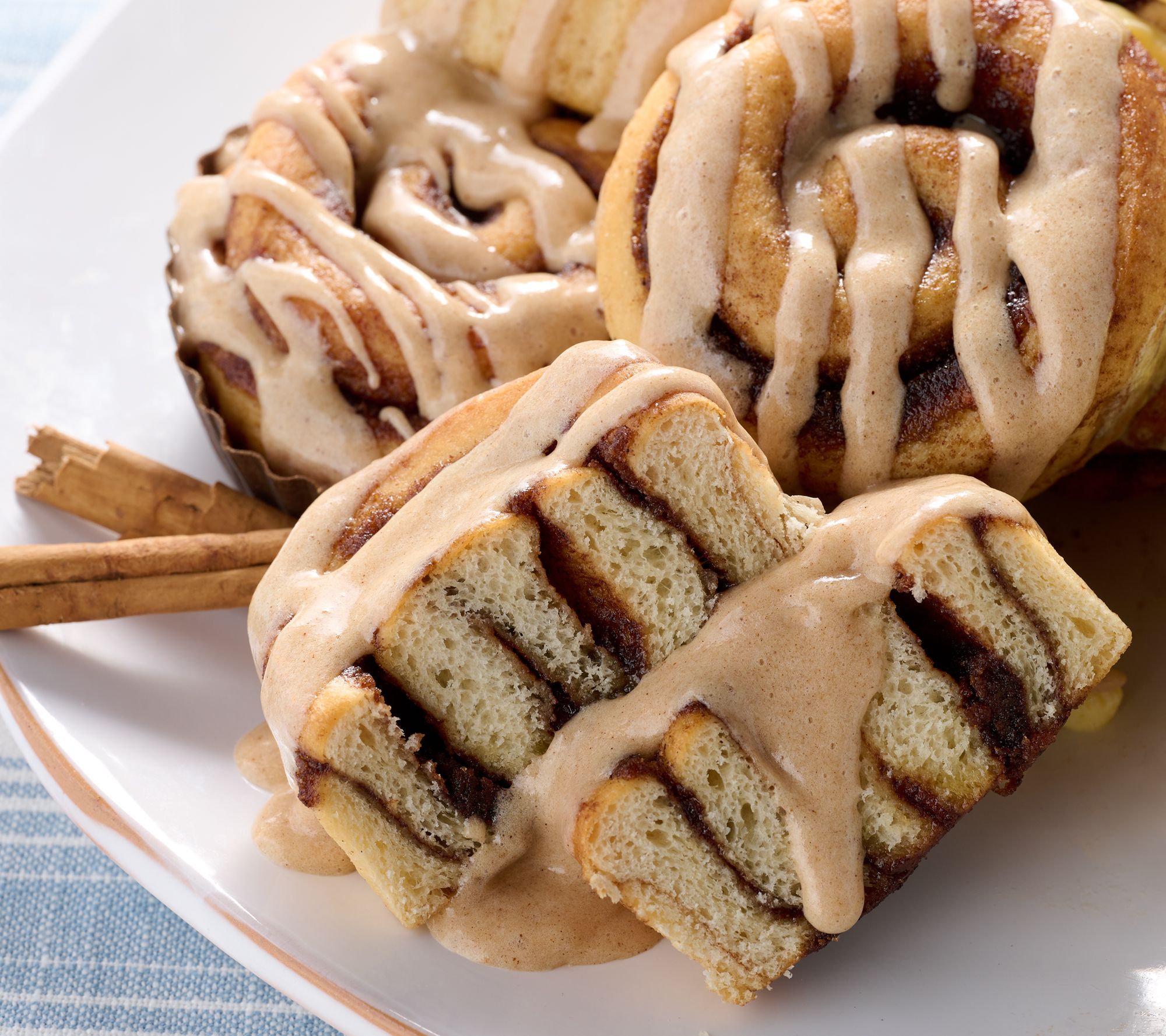 CinnaMom Bakery (8) 6.5oz Individually Wrapped Cinnamon Rolls
