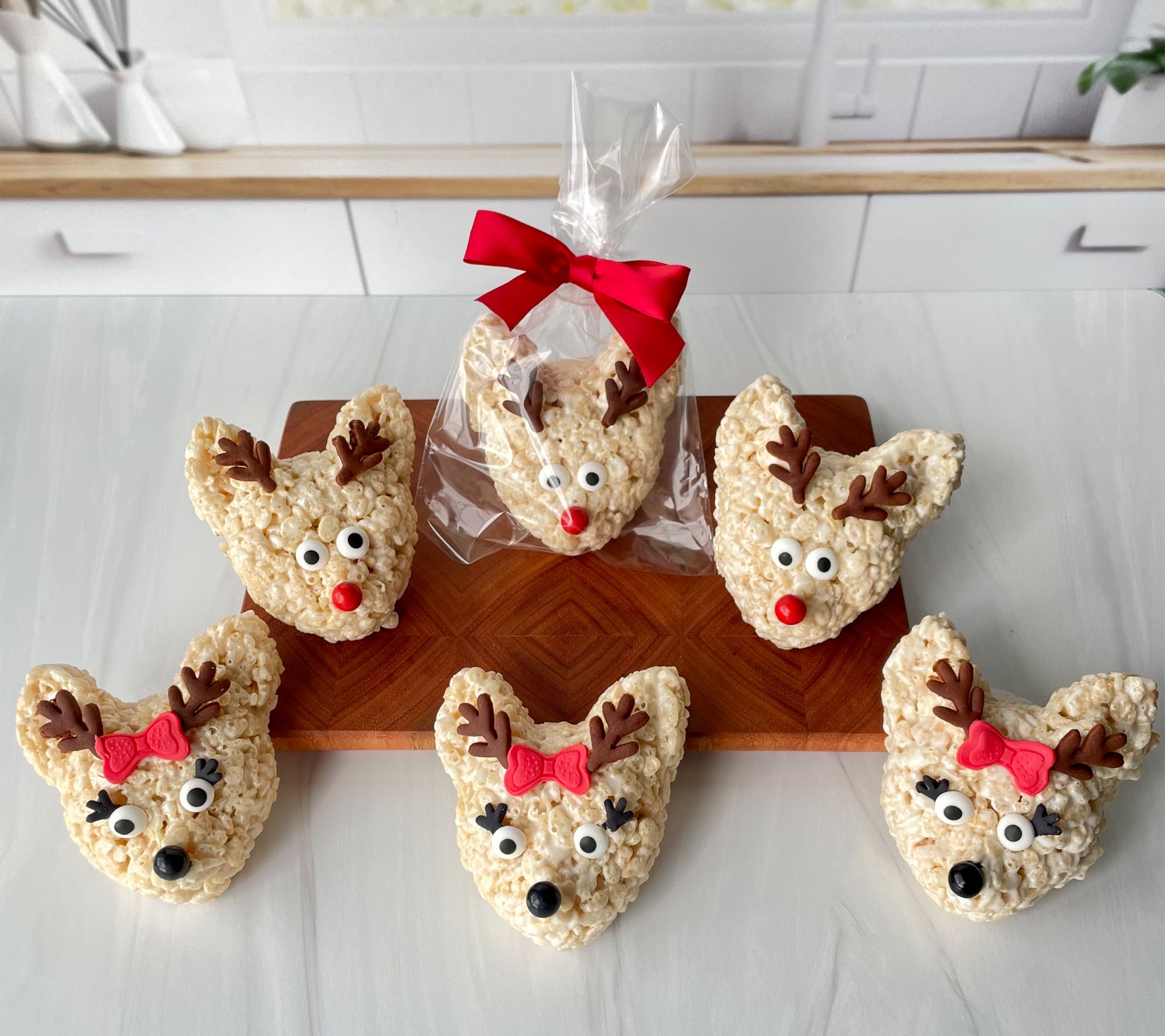 Ships 12/9 Creative Crispies 6 Piece Reindeer Clarice