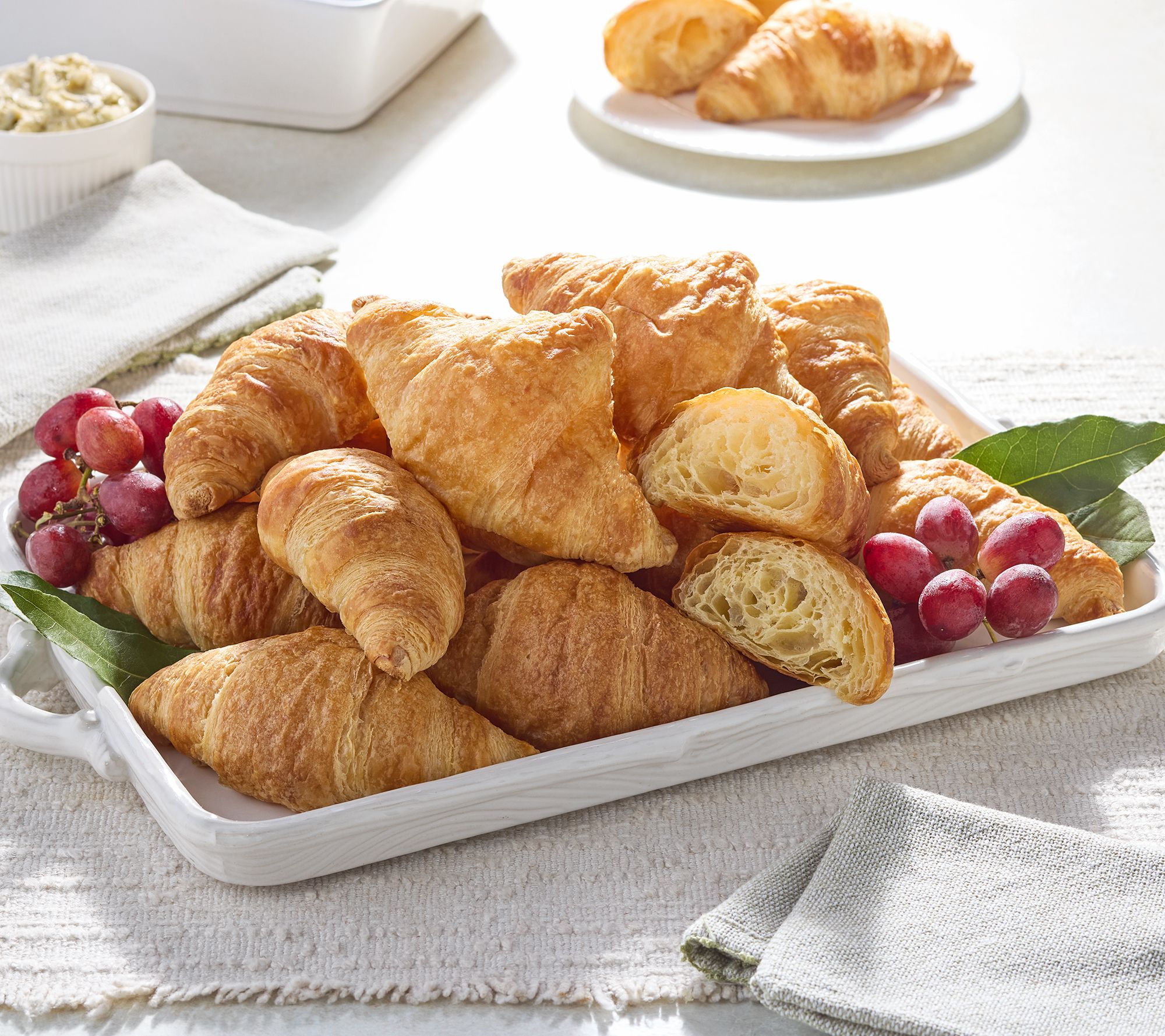 SH11/9 Authentic Gourmet (36) Large Butter Croissants