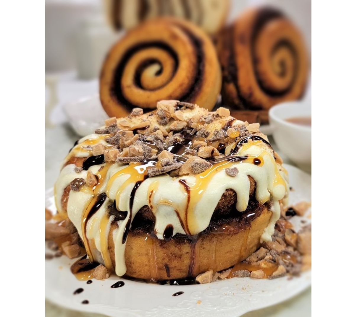 CinnaMom Bakery (12) Individua l Heath Cinnamo n Rolls