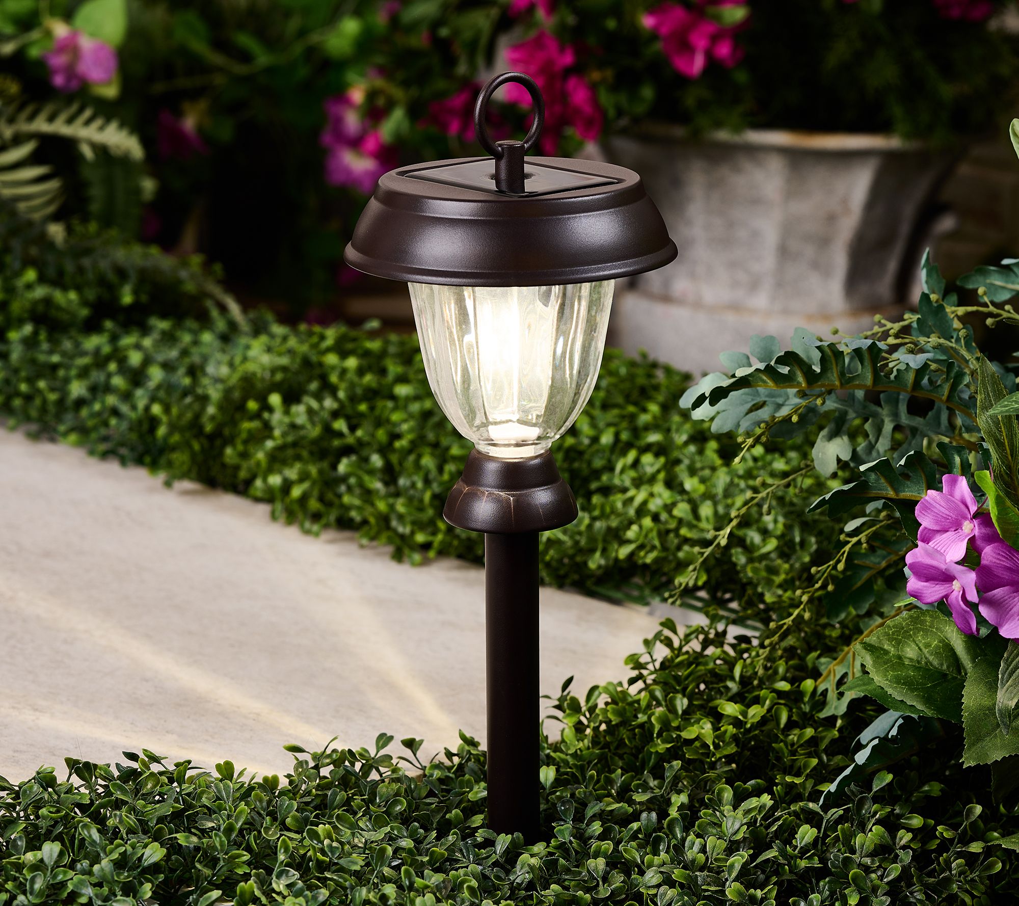 Energizer 8pc 3-in-1 Solar Pathway Lights with 360-degree Filament Bulb