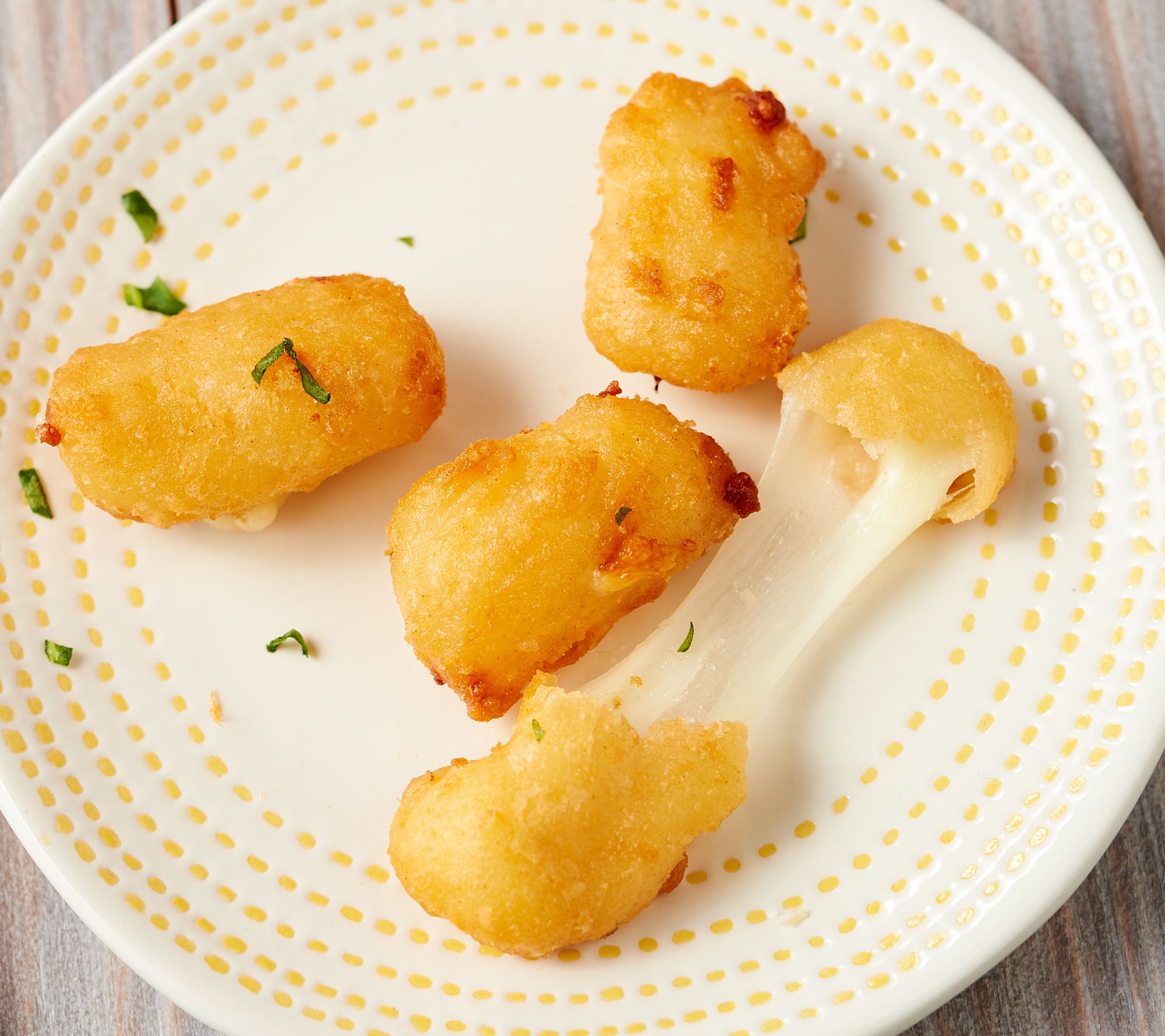 Ellsworth Cooperative Creamery 2.5lb Beer Battered Cheese Curds