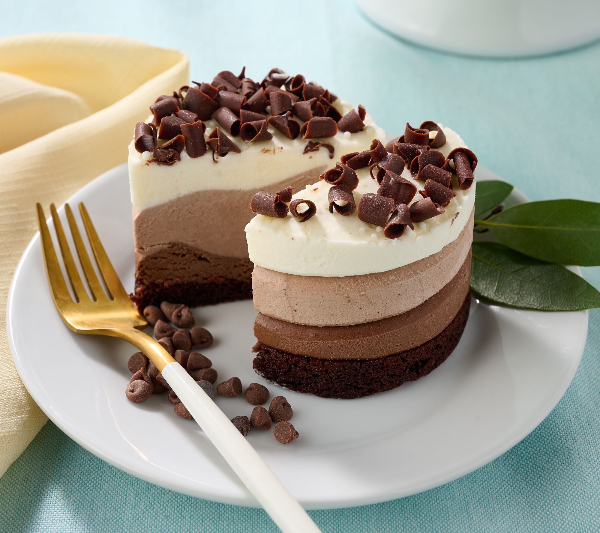 SH5/18 David's Cookies (12) Individual Taste of Spring Layer Cakes