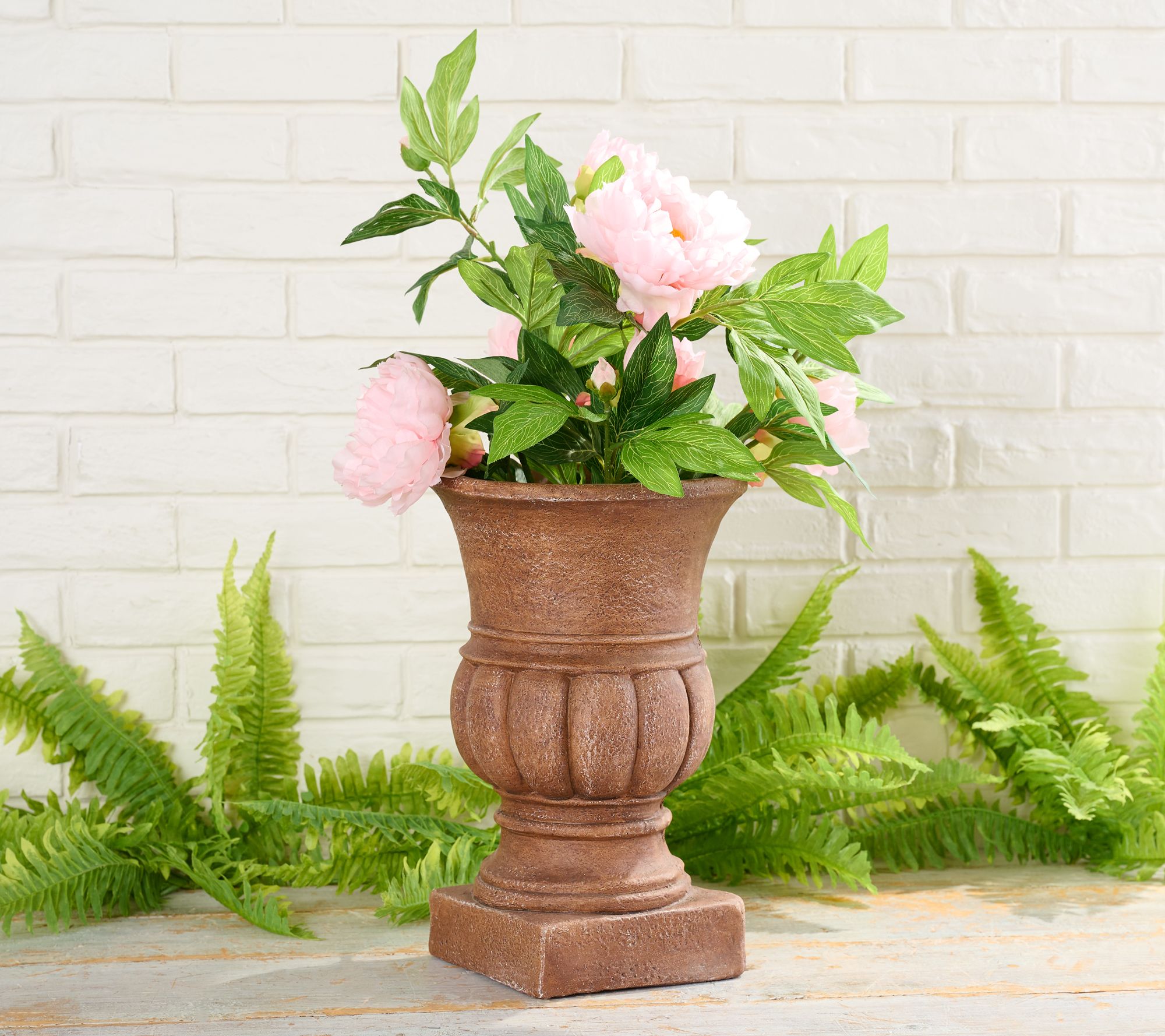 How to Make a Plastic Planter Pot Look Like Aged Stone - Savvy Apron