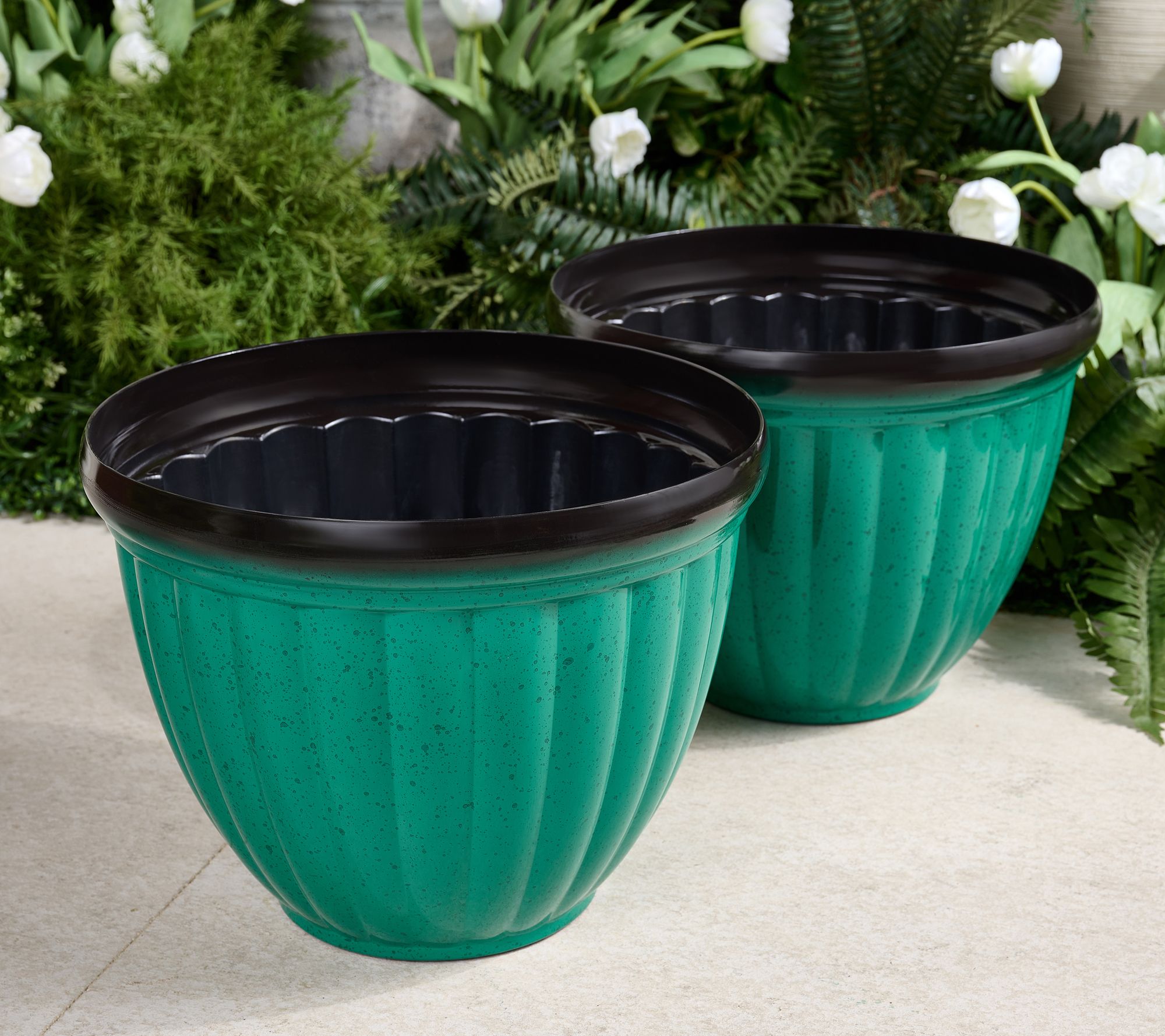 Jennings Set of 2 XL    16" Ribbed Planters