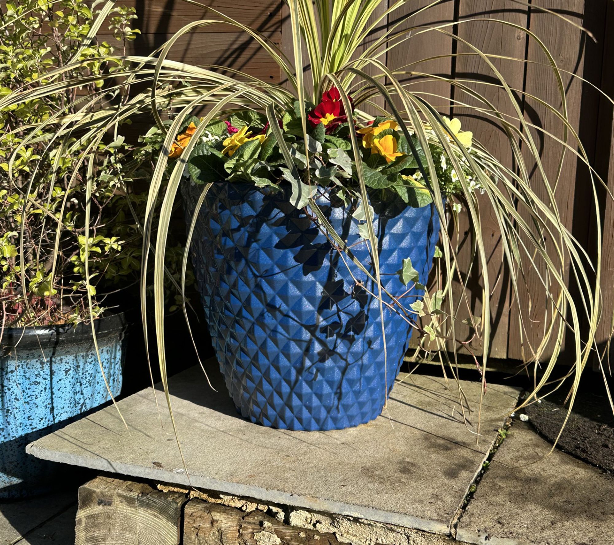 Jennings Set of 2 XL Pearlescent Diamond 15-1/4" Planters