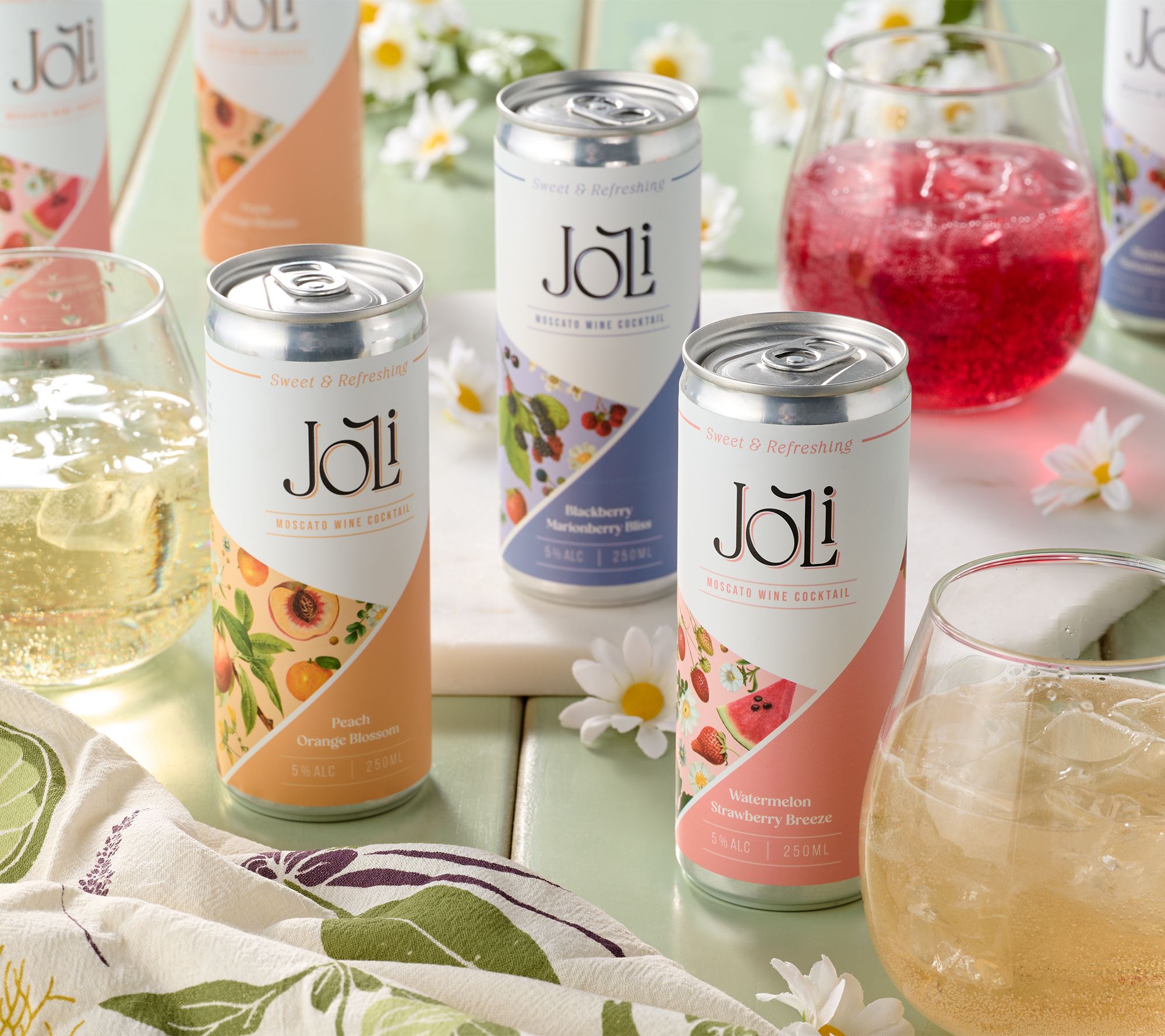 Vino Voyage Joli (12) 250ml Cans Moscato Wine Cocktails Auto-Delivery