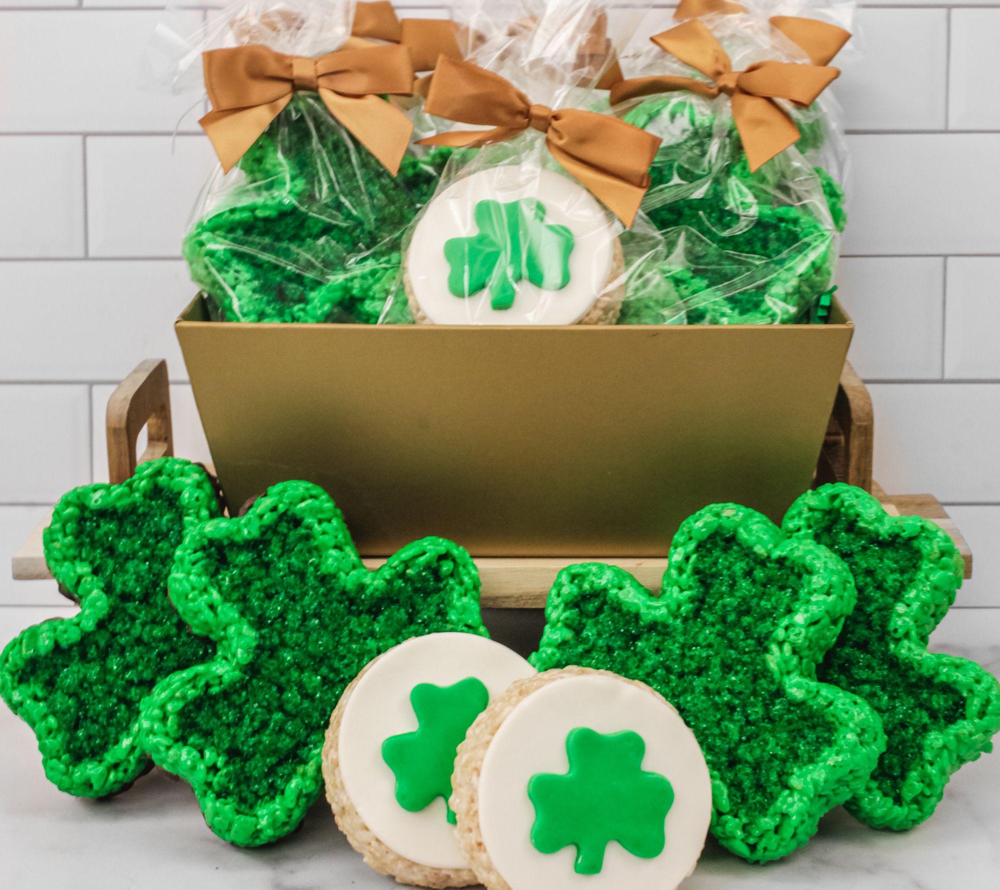 Creative Crispies 12-Pc Asst St Patricks TreatBasket