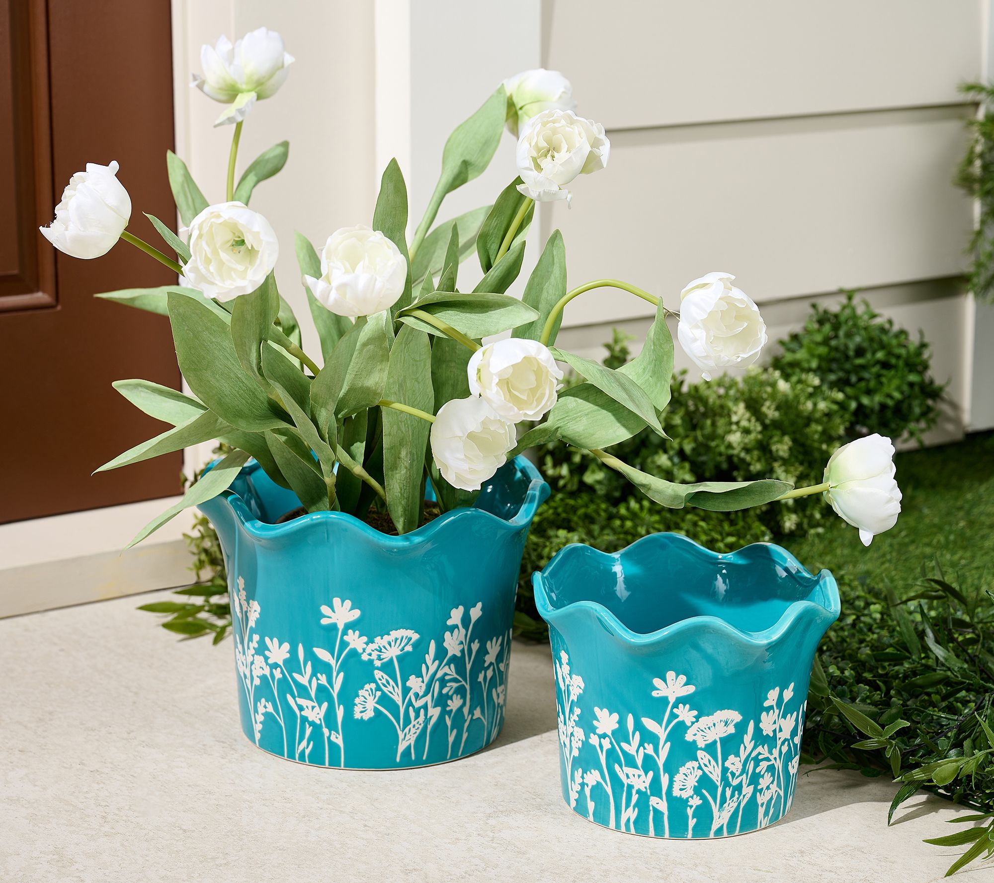 Garden Reflections Set of 2 Scallop Top Planters
