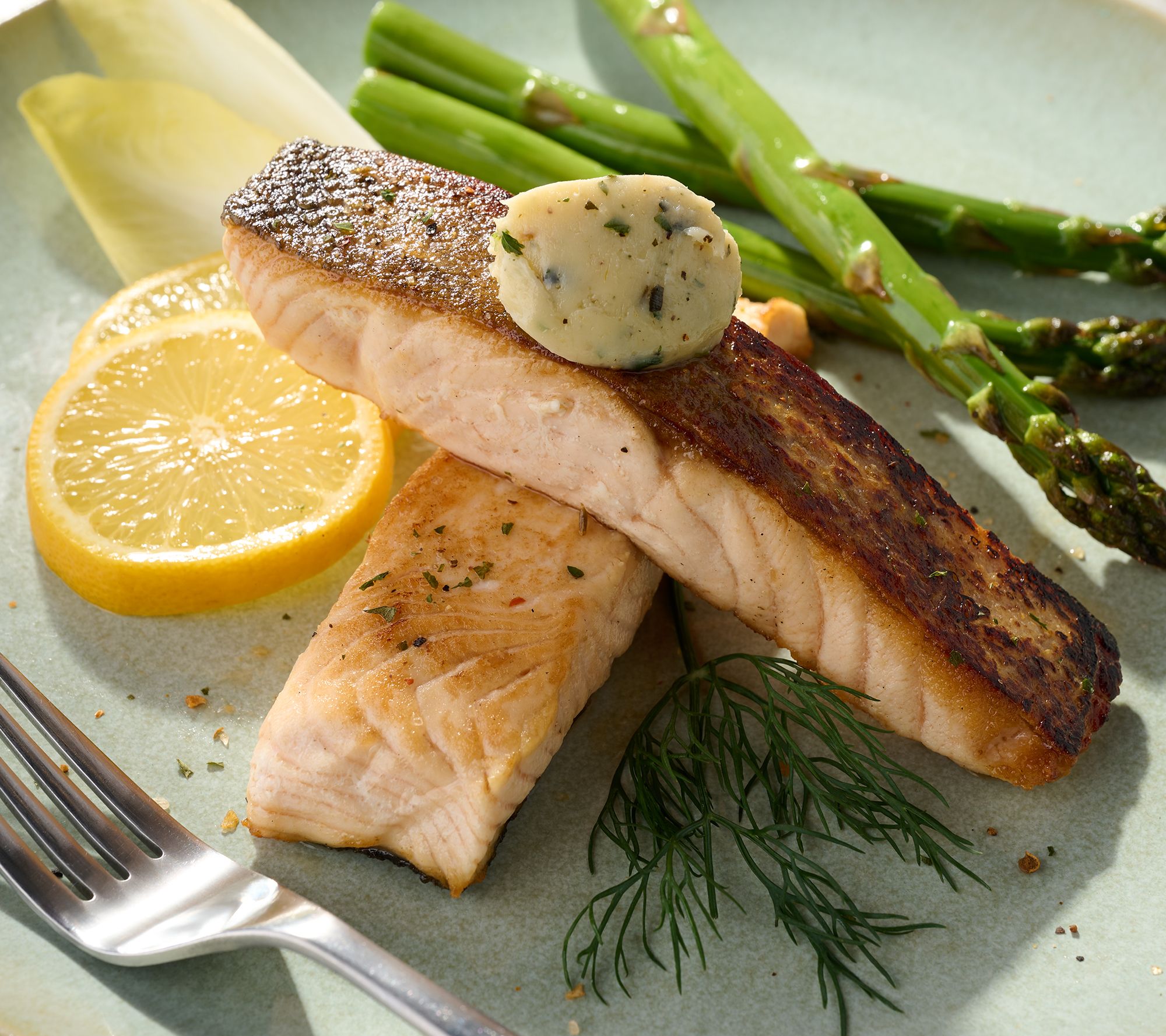 Egg Harbor (12) 4oz Faroe Island Skin-On Salmon W Garlic & Herb Butter