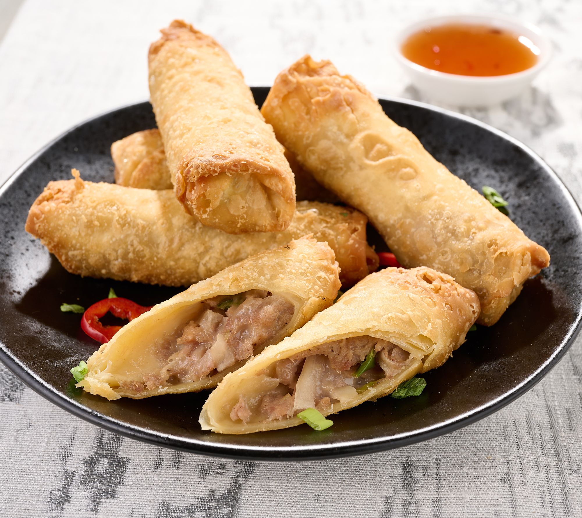 SH12/9 Falkor Fusion (15) 3oz Choice of Egg Rolls & Sauces
