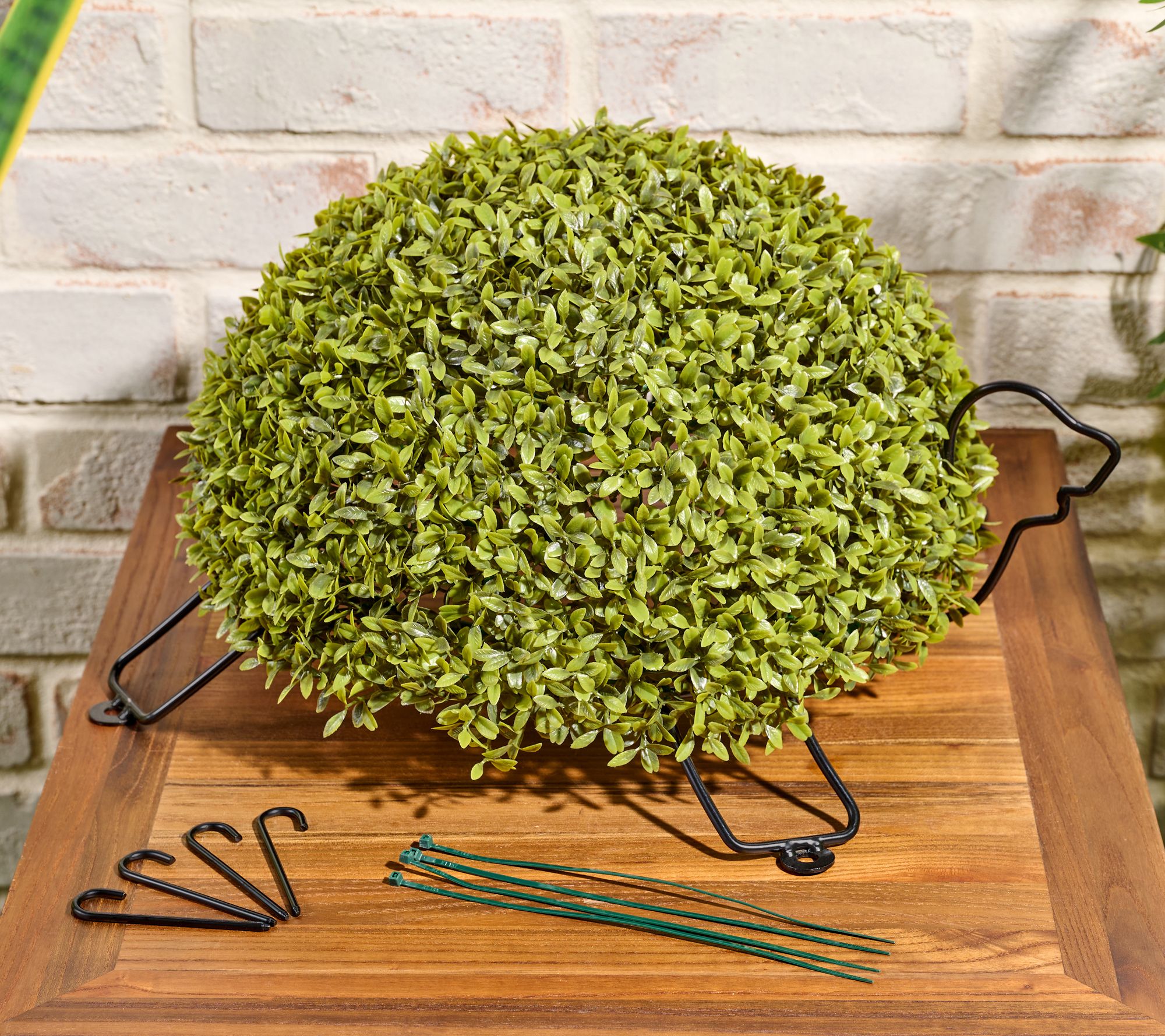 As Is Wicker Park Animal Shaped Garden Sphere Holder