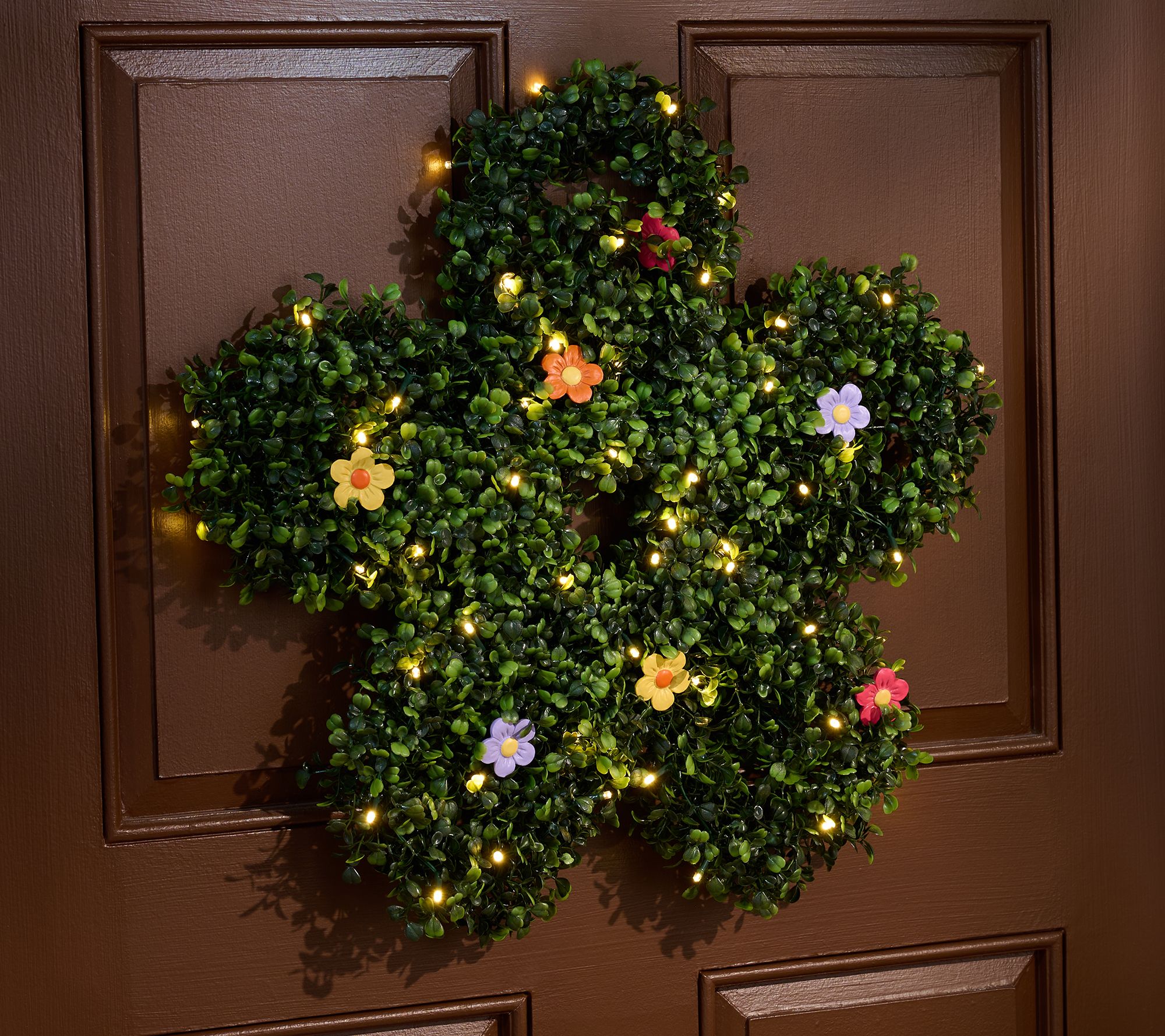 "As Is" Girl Next Door Illuminated Indoor/Outdoor Boxwood Wreath
