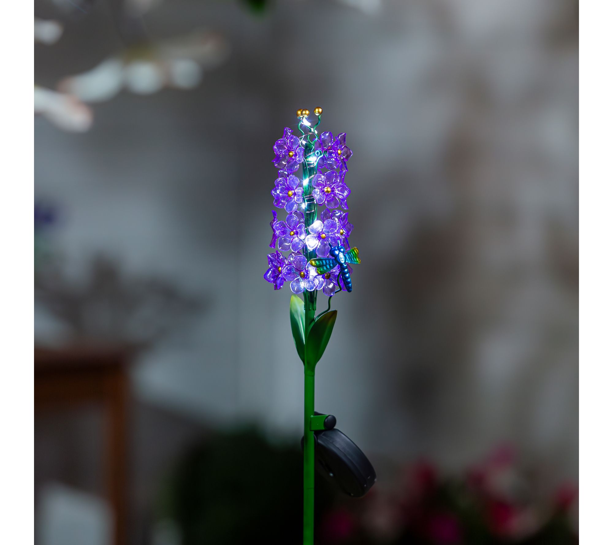 "As Is" Plow & Hearth 32" Solar Acrylic Hyacinth Garden Stake