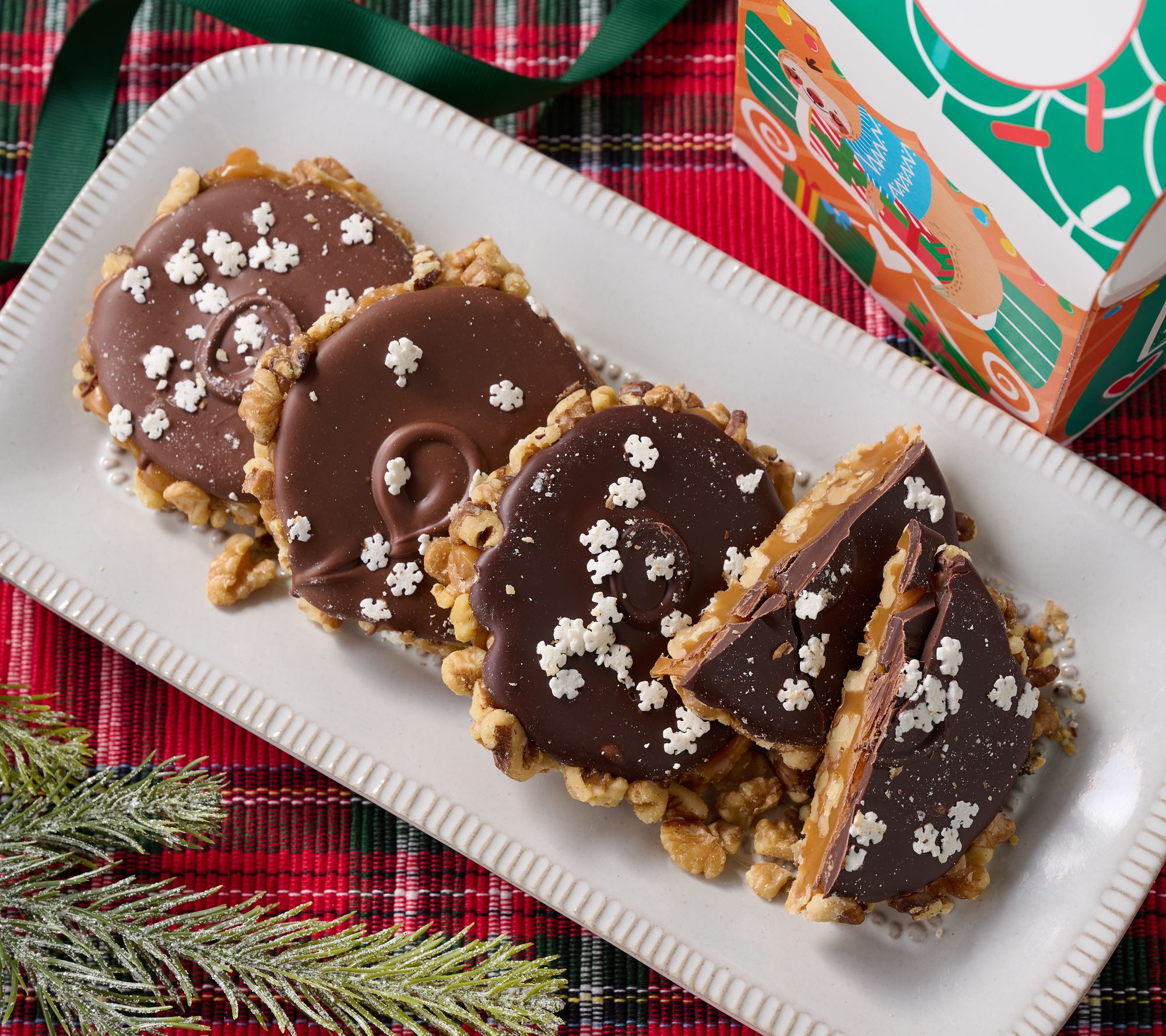 SH12/1 Mrs. Prindables 4pc Holiday Chocolate Jumbo Nutclusters