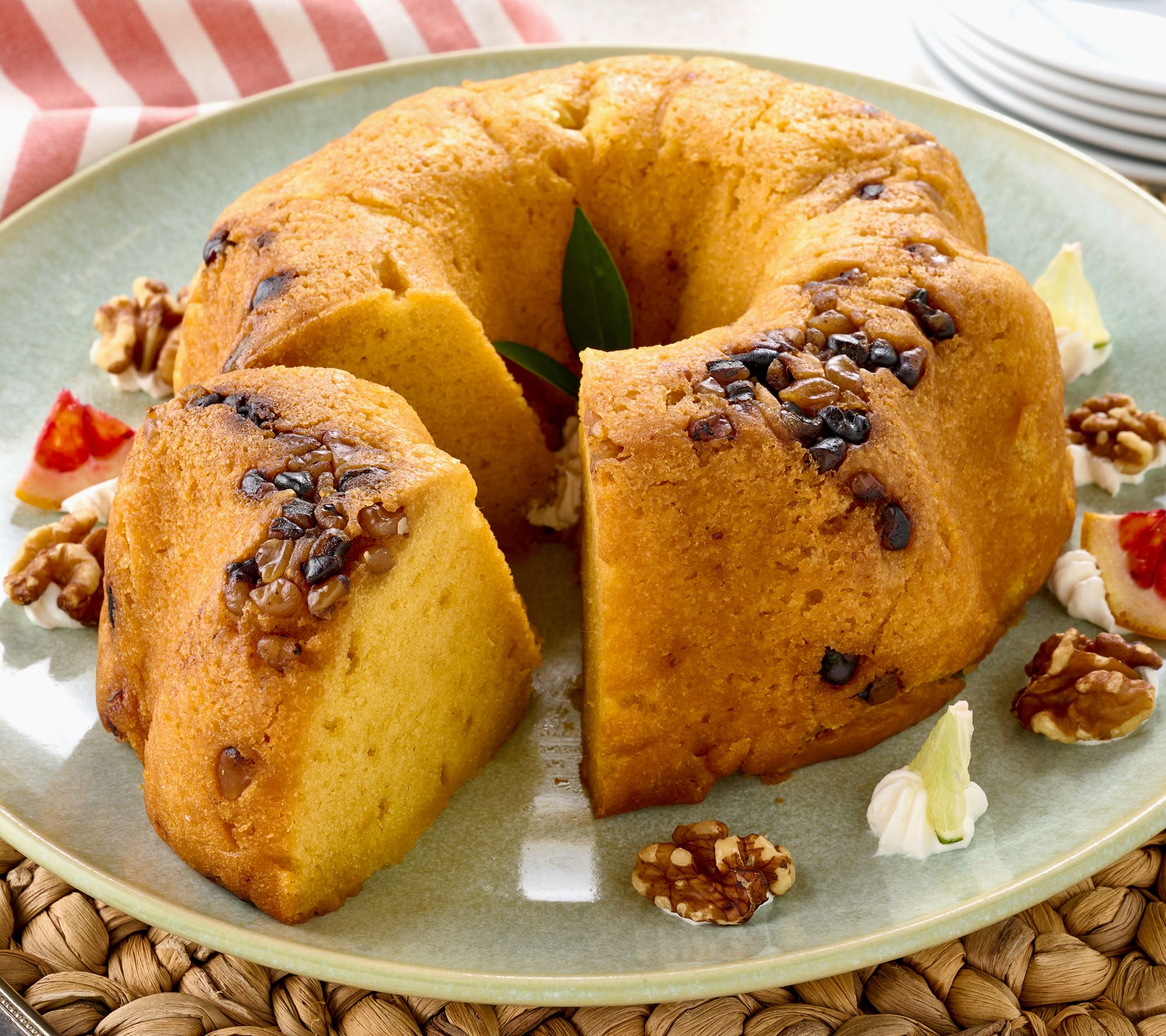 Tortuga Imports 2 lb Large Large Original Rum Cake