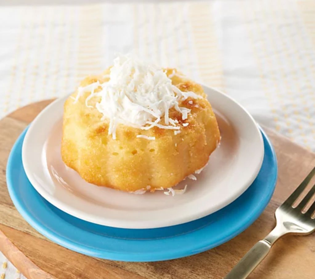 Dockside Market (6) 4-oz Calypso Coconut Mini Bundt Cakes