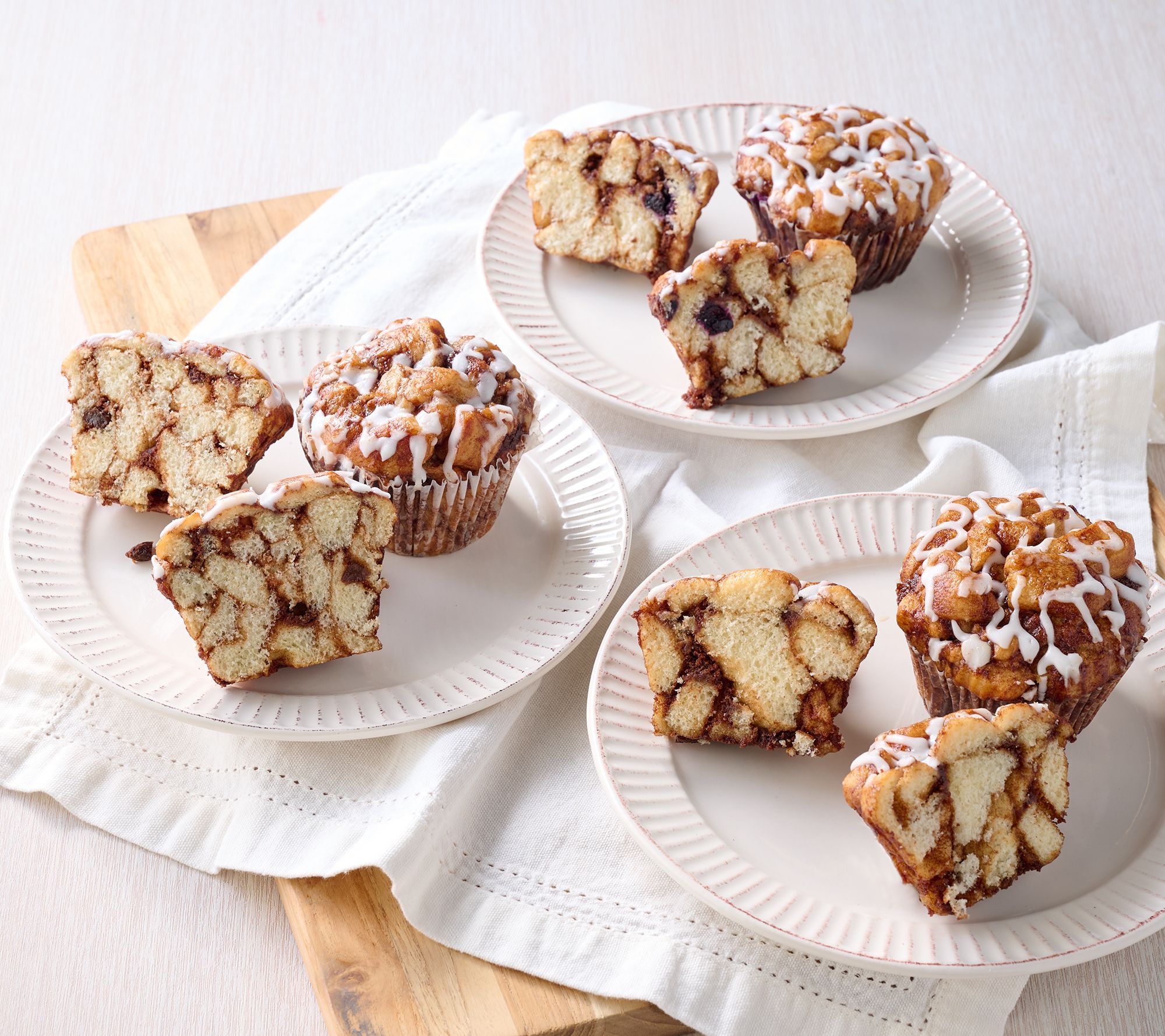 Sweet Paradise (12) 3.5oz Gourmet CinnaMuffins