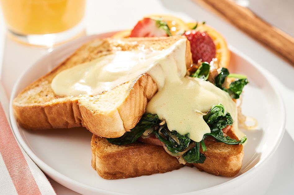 Eggs Benedict Sandwich