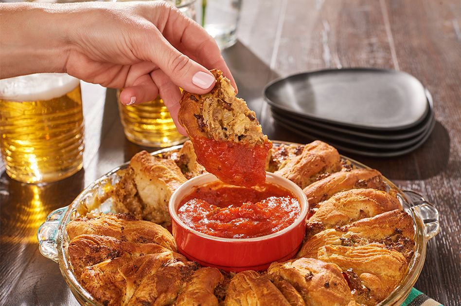 Philly Cheesesteak Pull-Apart Bread