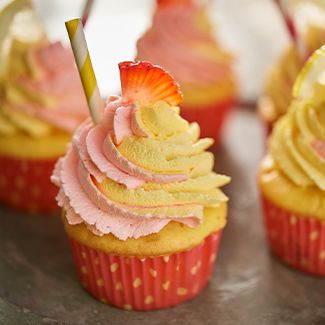 Strawberry Lemonade Cupcakes 