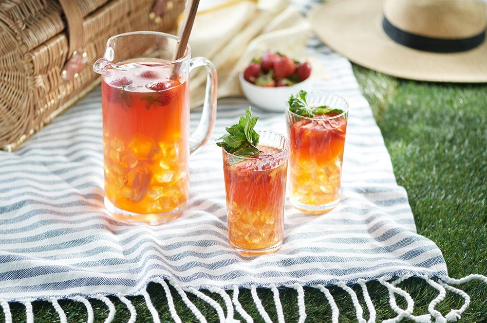 Strawberry Rhubarb Sweet Tea 