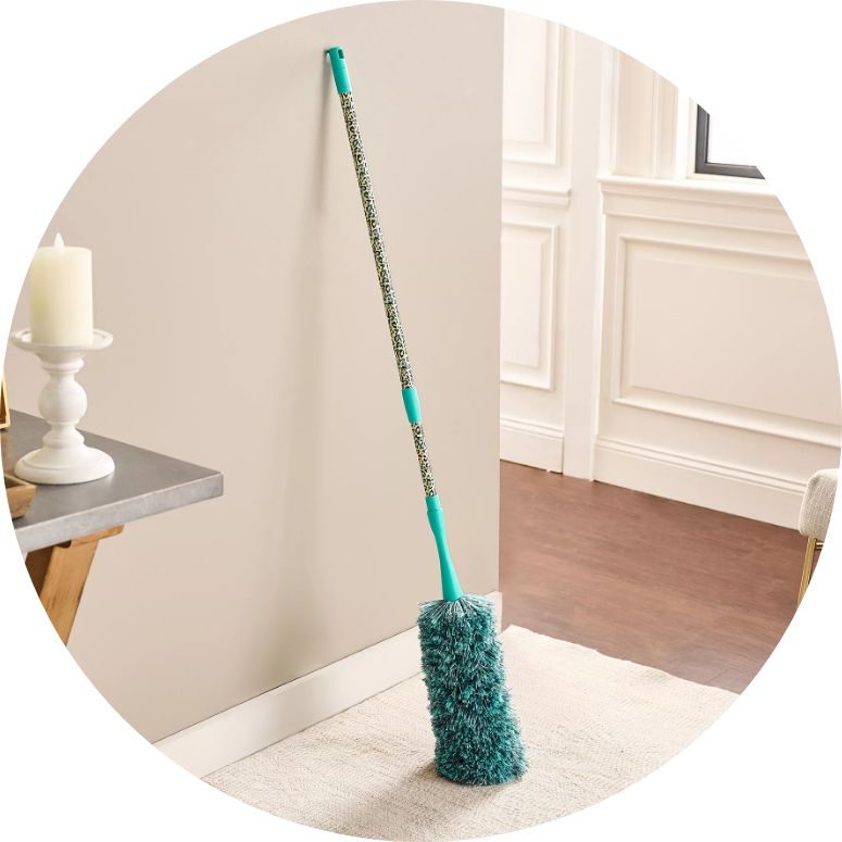 Mitt on a Stick PRO Car Cleaning Mop (35 to 83)