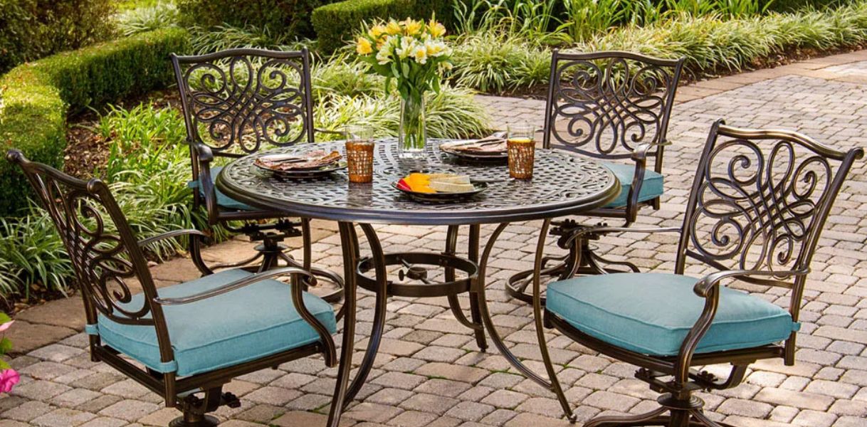 Cambridge Seasons 5-Piece Dining Set with Four Swivel Rockers