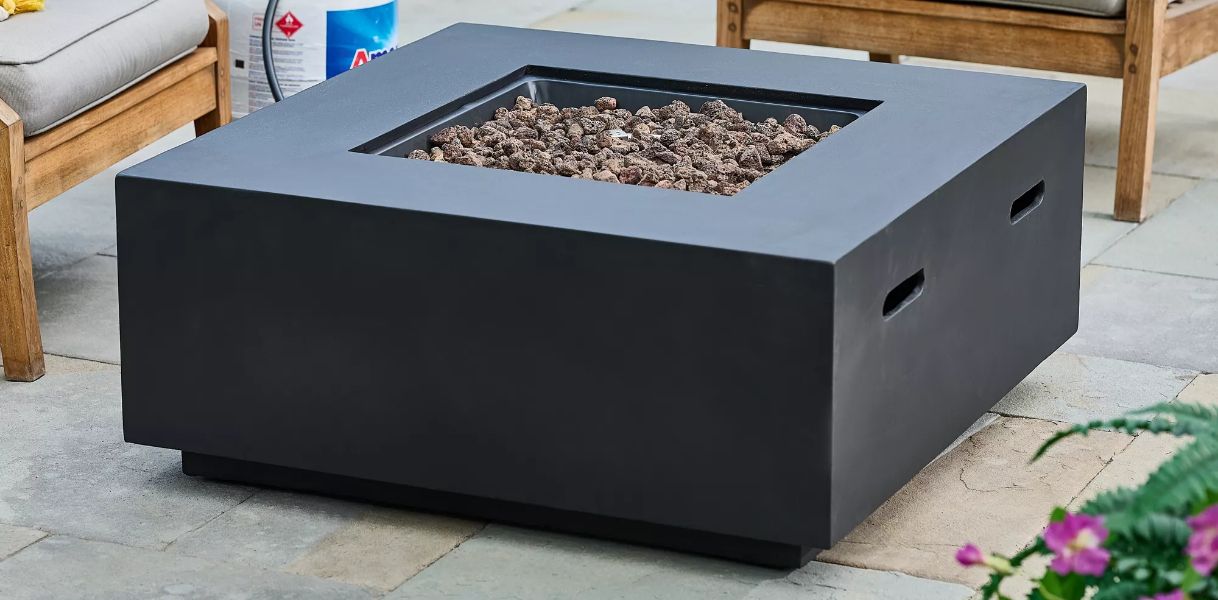 Garden Reflections 50,000 BTU 35" Gas Fire Pit with Lava Rocks