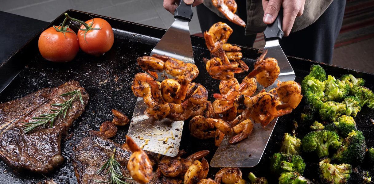 Blackstone 22" Dual-Burner Griddle Grill with Cover and Accessories