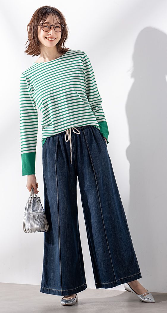 タックワイドデニムパンツ