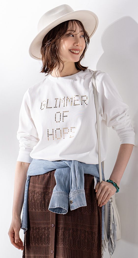 ドットロゴプリントTシャツ