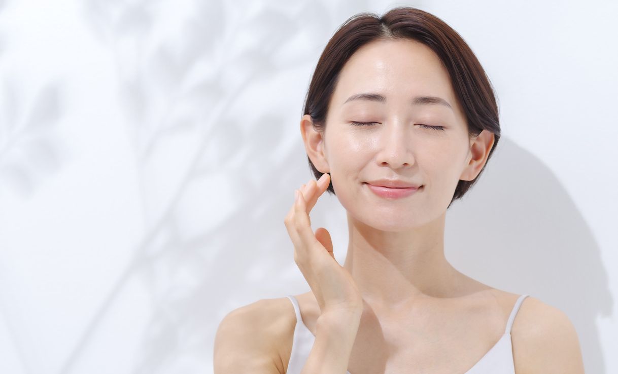 お顔の印象を左右する「透明感」