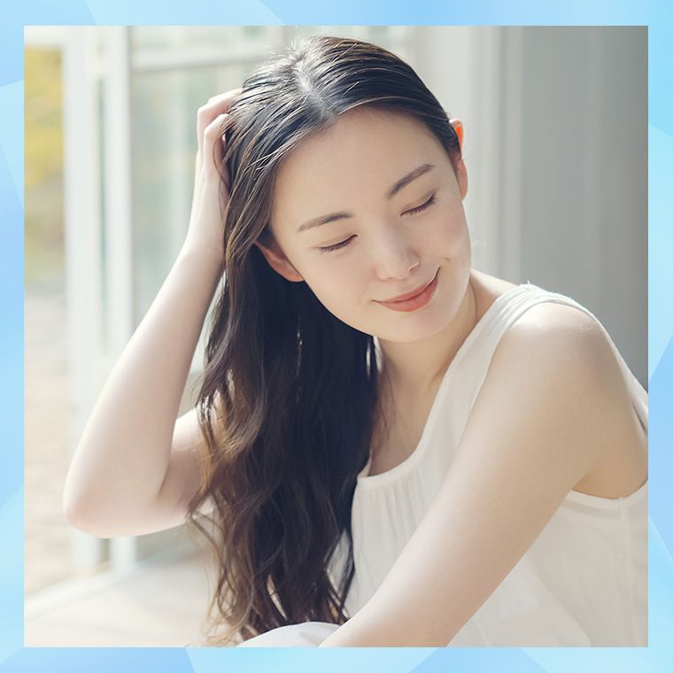 雨の日の湿気から髪を守るプロフェッショナルヘアケアアイテム