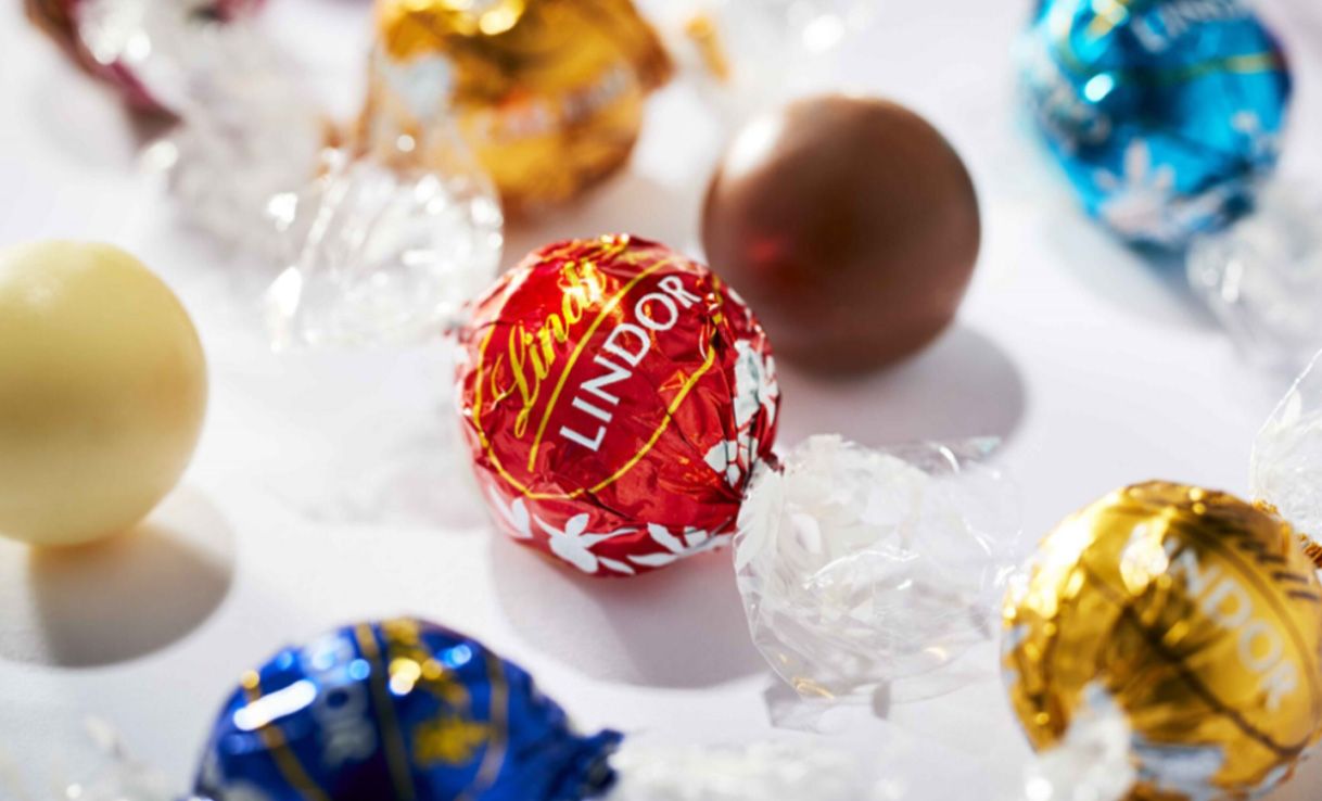 リンドール バレンタインスペシャルギフトセット 80個+ウェイファー